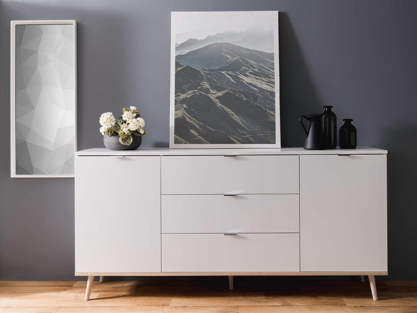 möbelando Sideboard Dalarna, Modernes Sideboard aus Spanplatte in Weiß, Füße aus Massivholz in Sonoma-Eiche mit 2 Holztüren, 3 Schubkästen und 2 Einlegeböden. Breite 180 cm, Höhe 87 cm, Tiefe 40 cm