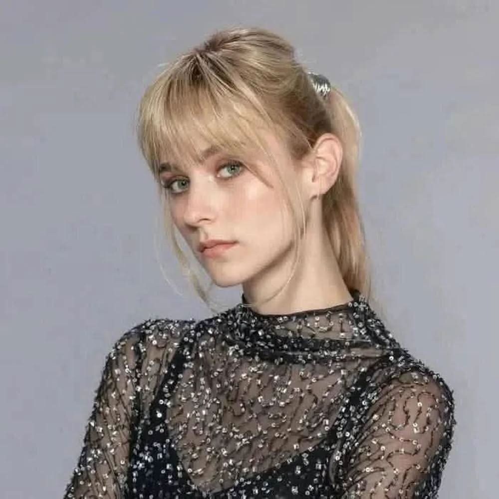 Ellen Wille Kunsthaar-Extension Ellen Wille Lemon II, Hitzefreundliches Clip-In-Pony mit 14–28 cm Länge und Snap-Clips.