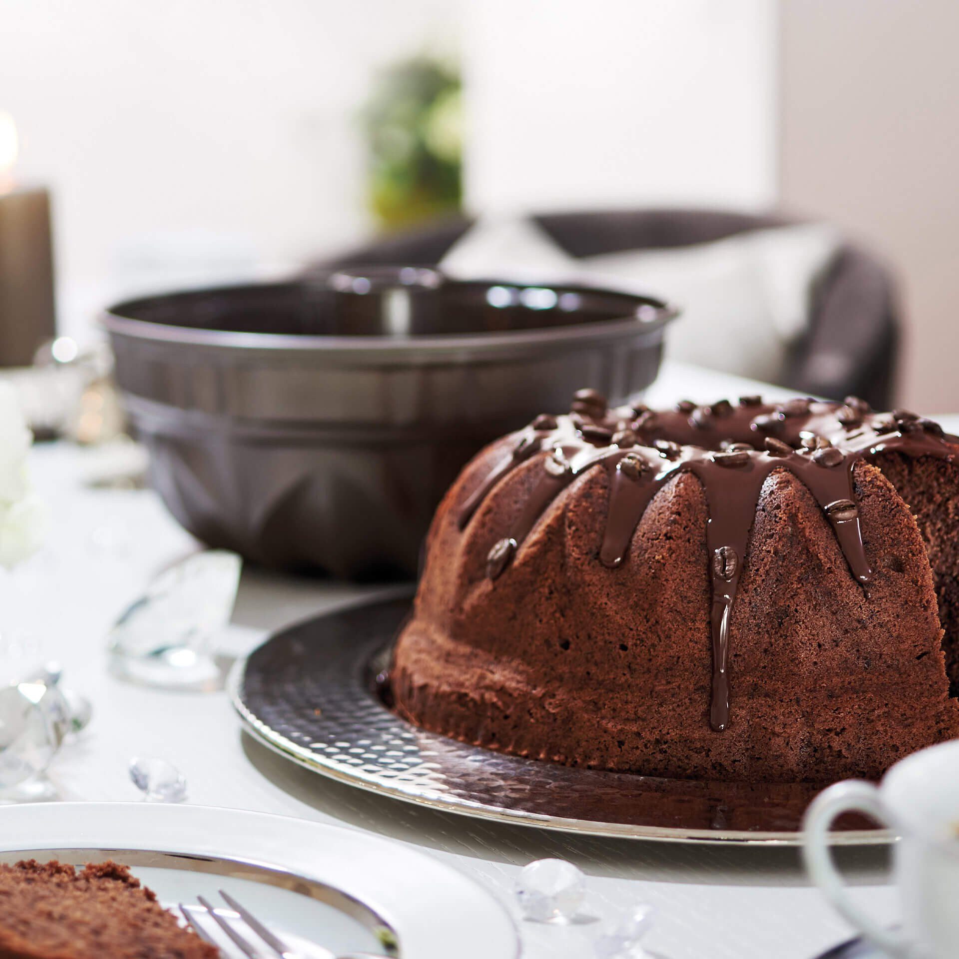 Dr. Oetker Küchenhelfer Gugelhupfform Back-Edition, Ø 25 cm, für Klassiker & kreative Backideen, mit Antihaft-Beschichtung, hitzebeständig bis 230°C