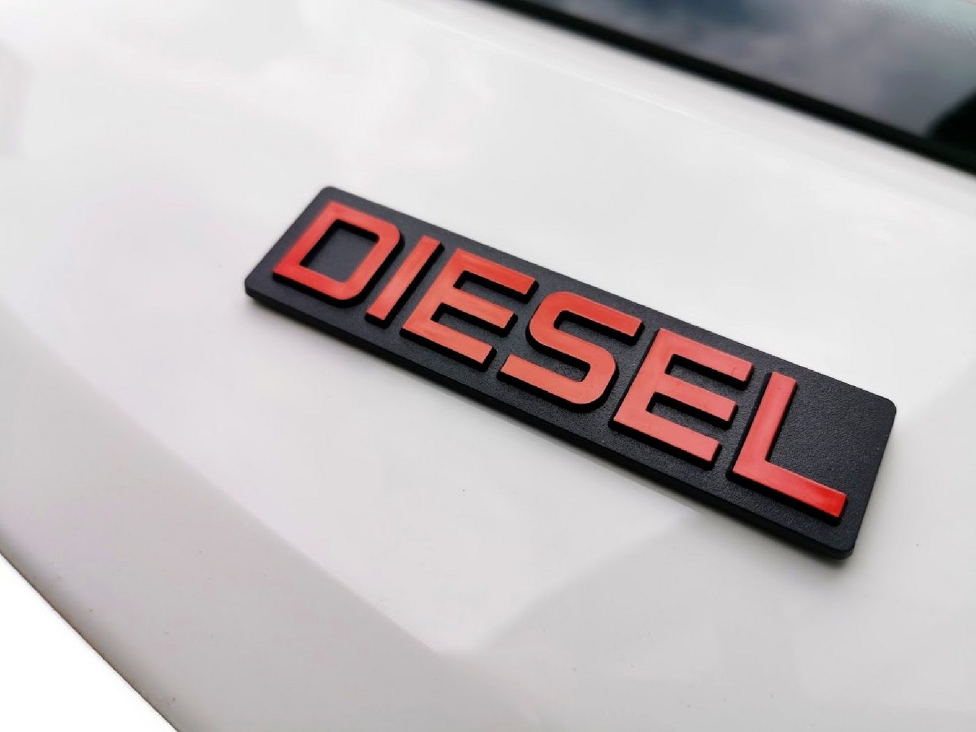 Thumbnail - HR Autocomfort Typenschild Auto 3D Relief Schild DIESEL 10 cm Emblem selbstklebend