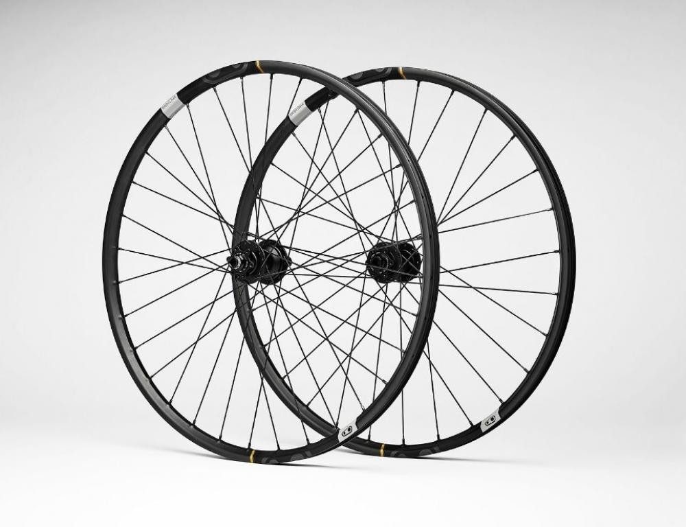 crankbrothers Laufrad Crankbrothers Synthesis Carbon XCT11 BOOST I9 Hydra Tubeless Ready Lau