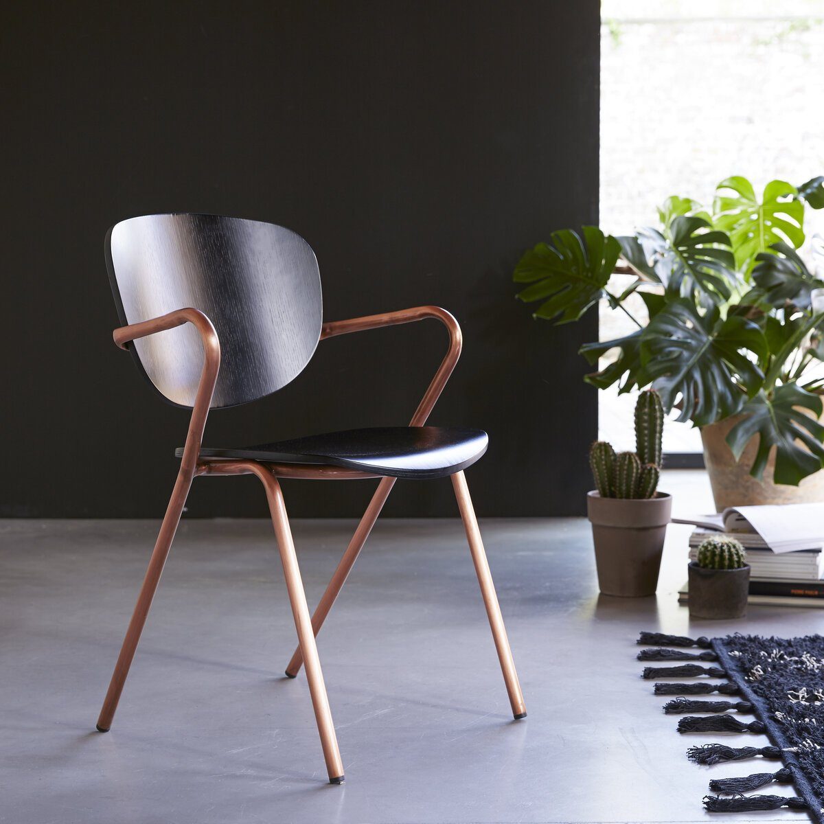 Tikamoon Esszimmerstuhl Stuhl aus Eiche und Metall copper