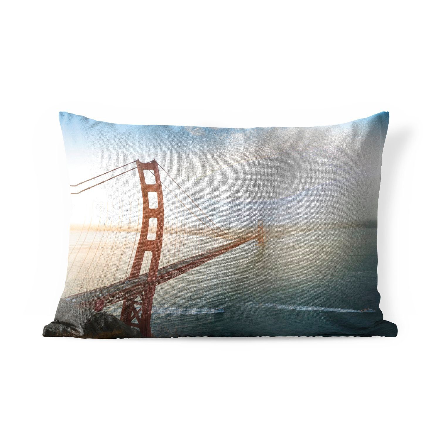 MuchoWow Dekokissen Morgennebel an der Golden Gate Bridge in Kalifornien, Outdoor-Dekorationskissen, Polyester, Dekokissenbezug, Kissenhülle