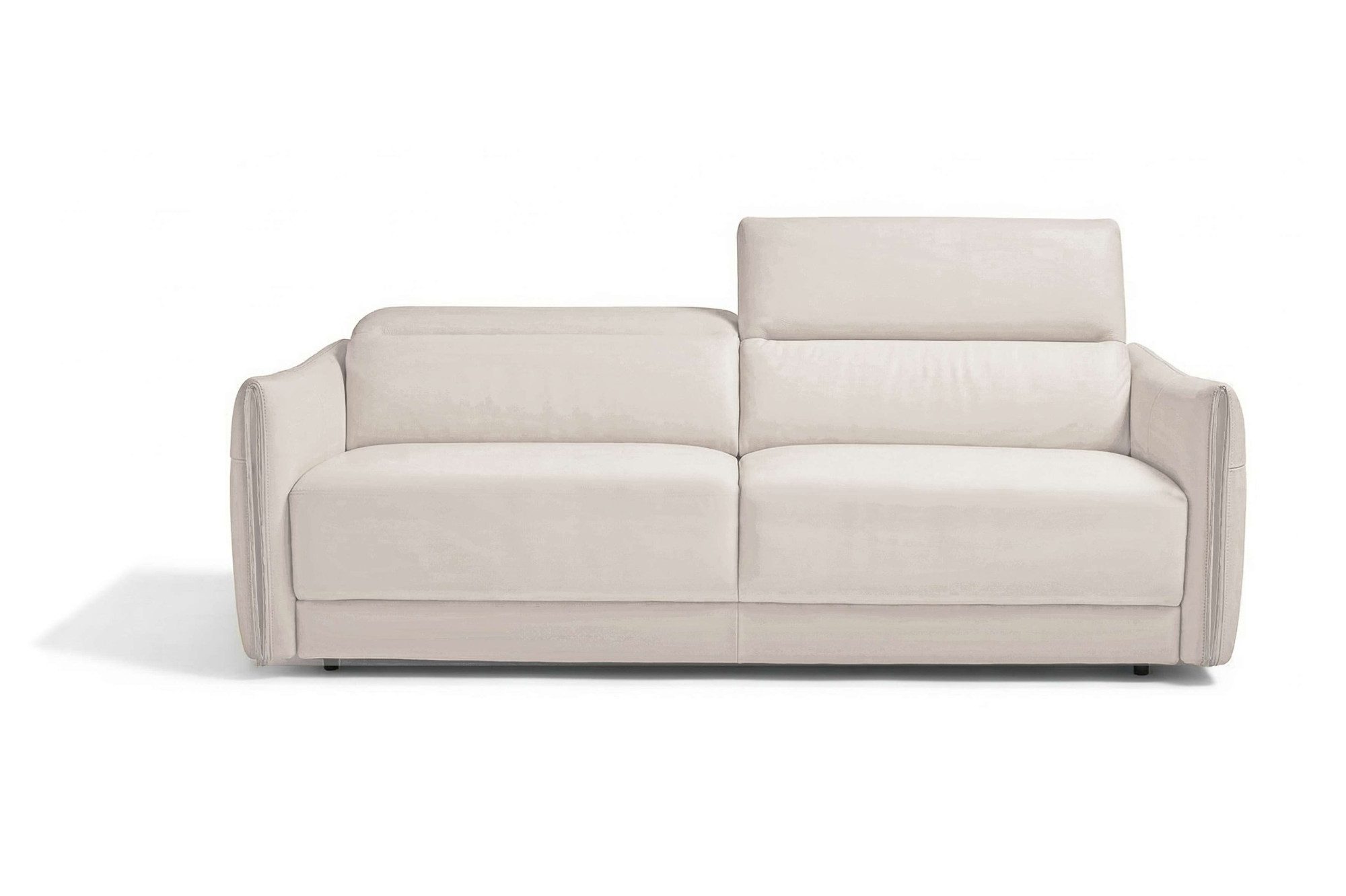 Egoitaliano Schlafsofa FOX, Made in Italy-Designsofa mit Dauerschlaffunktion,Breite 216 cm, 1 Teile, Schlafsofa aus Echtleder Bull mit verstellbaren Kopfstützen