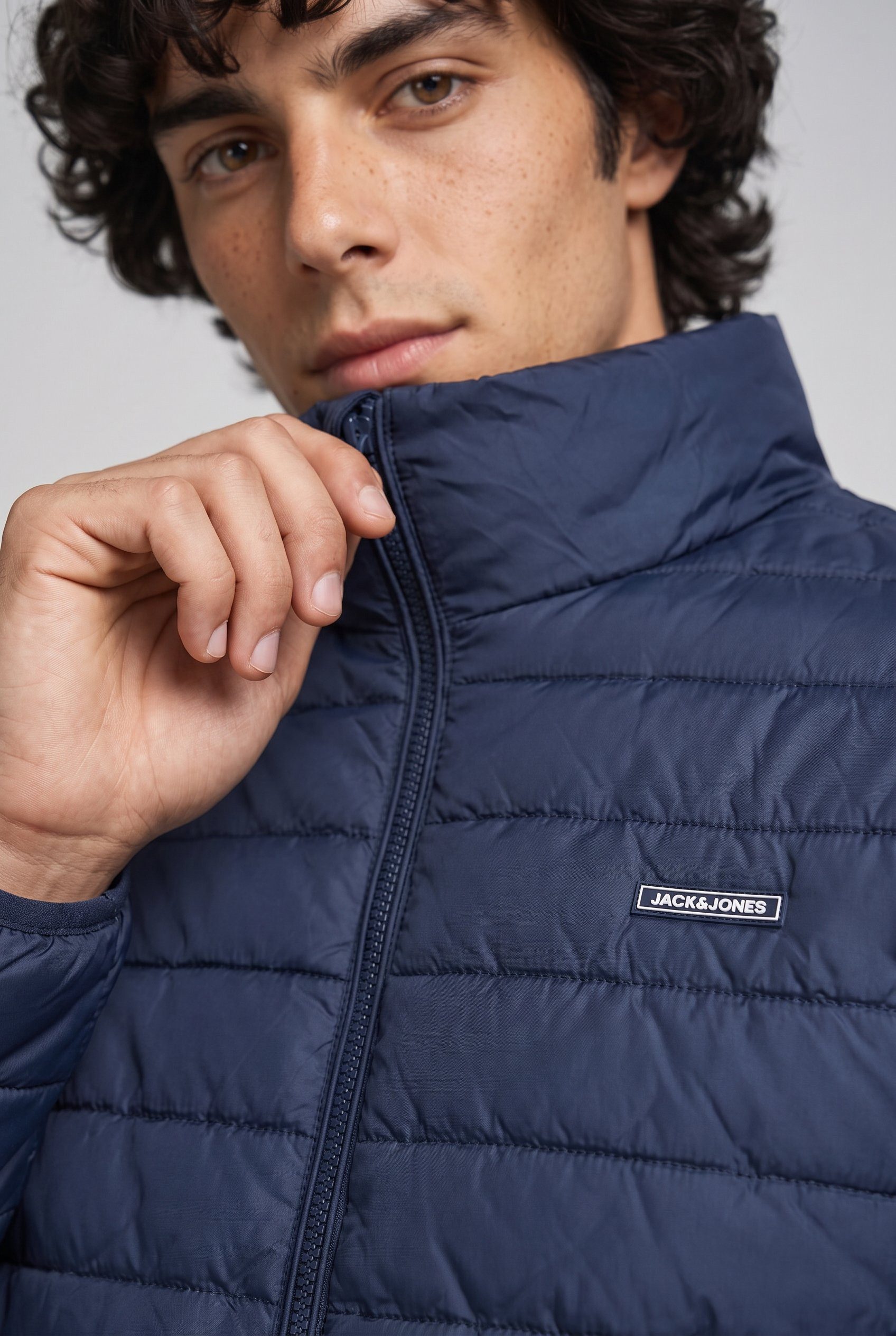 Jack & Jones Steppjacke JJELVIS LIGHT PUFFER COLLAR Kunstfaser, regular fit