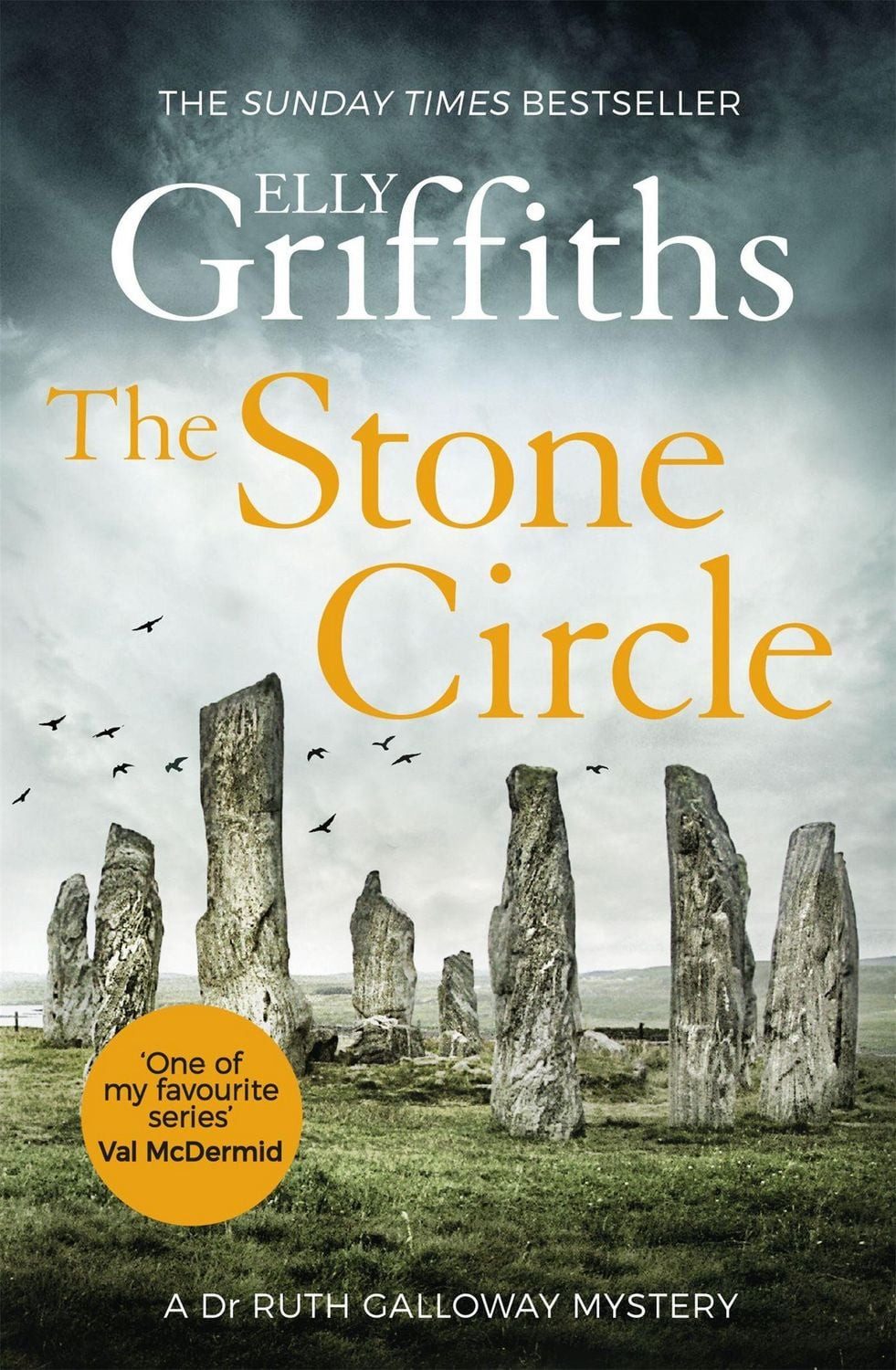 The Stone Circle / Elly Griffiths