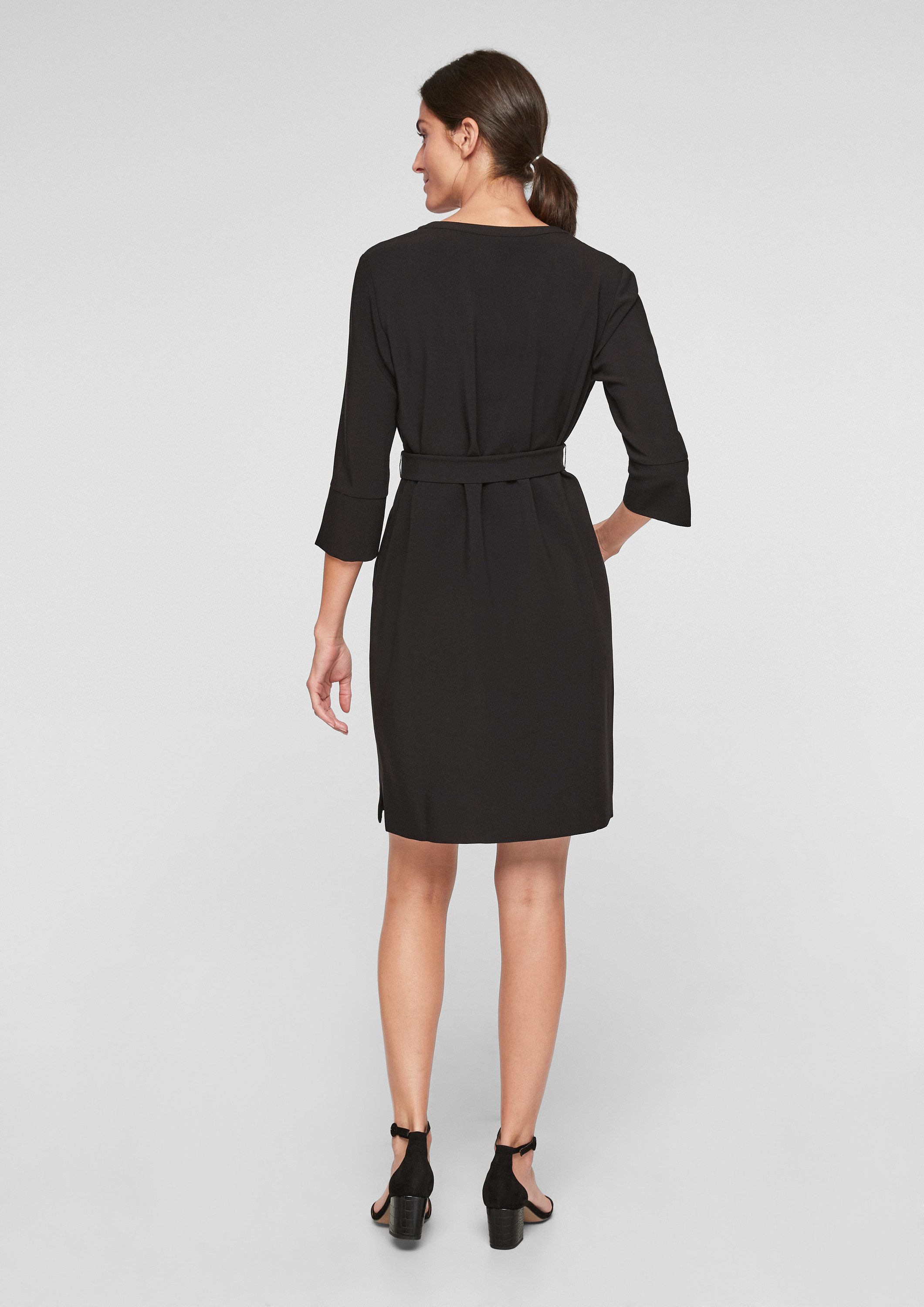 s.Oliver Minikleid Kleid Elegantes Stretchkleid mit Gürtel