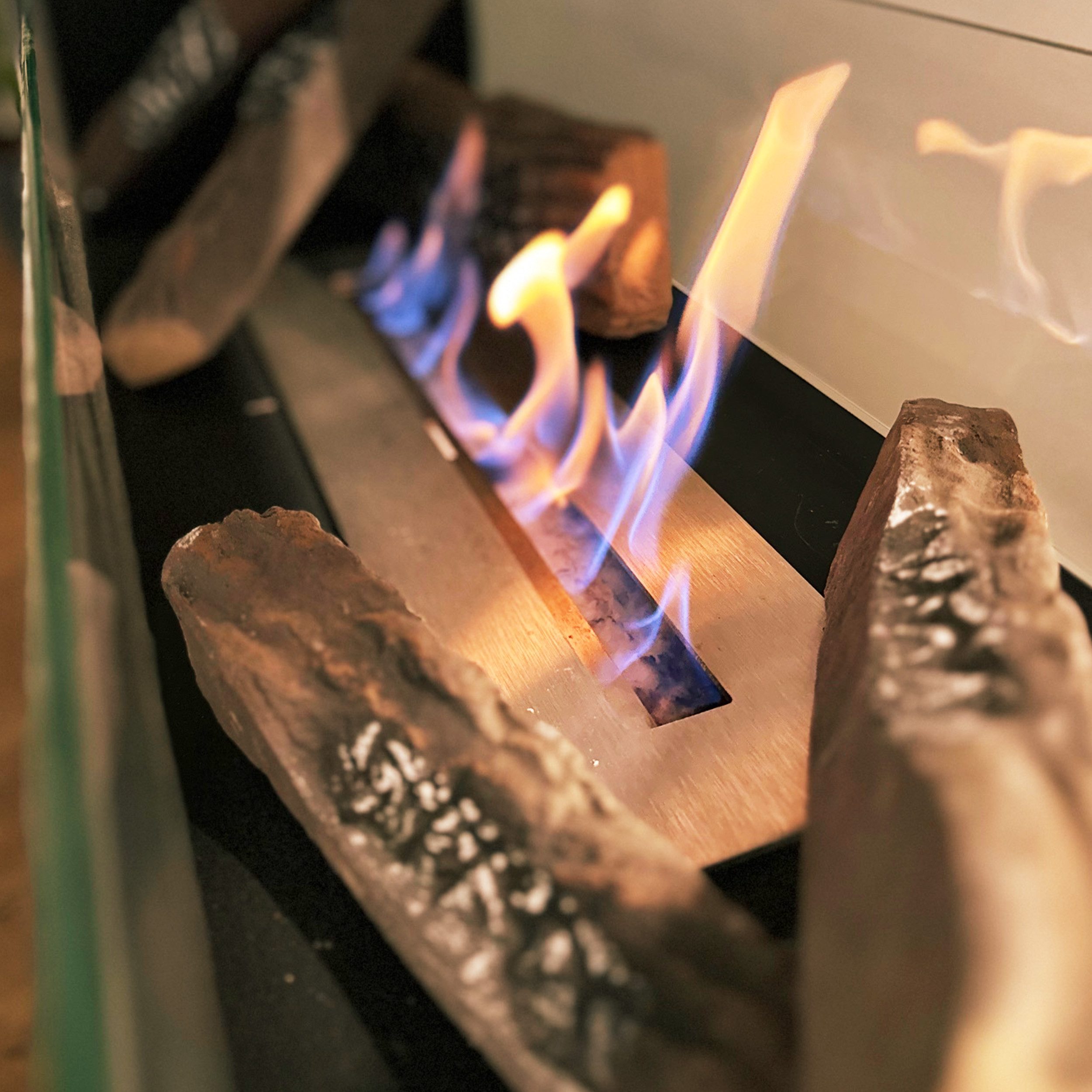 GLOW FIRE Elektrokamin Holzdekoration (5-Teilig) aus Keramik, Keramikholz, Hitzebeständig, Flexibel