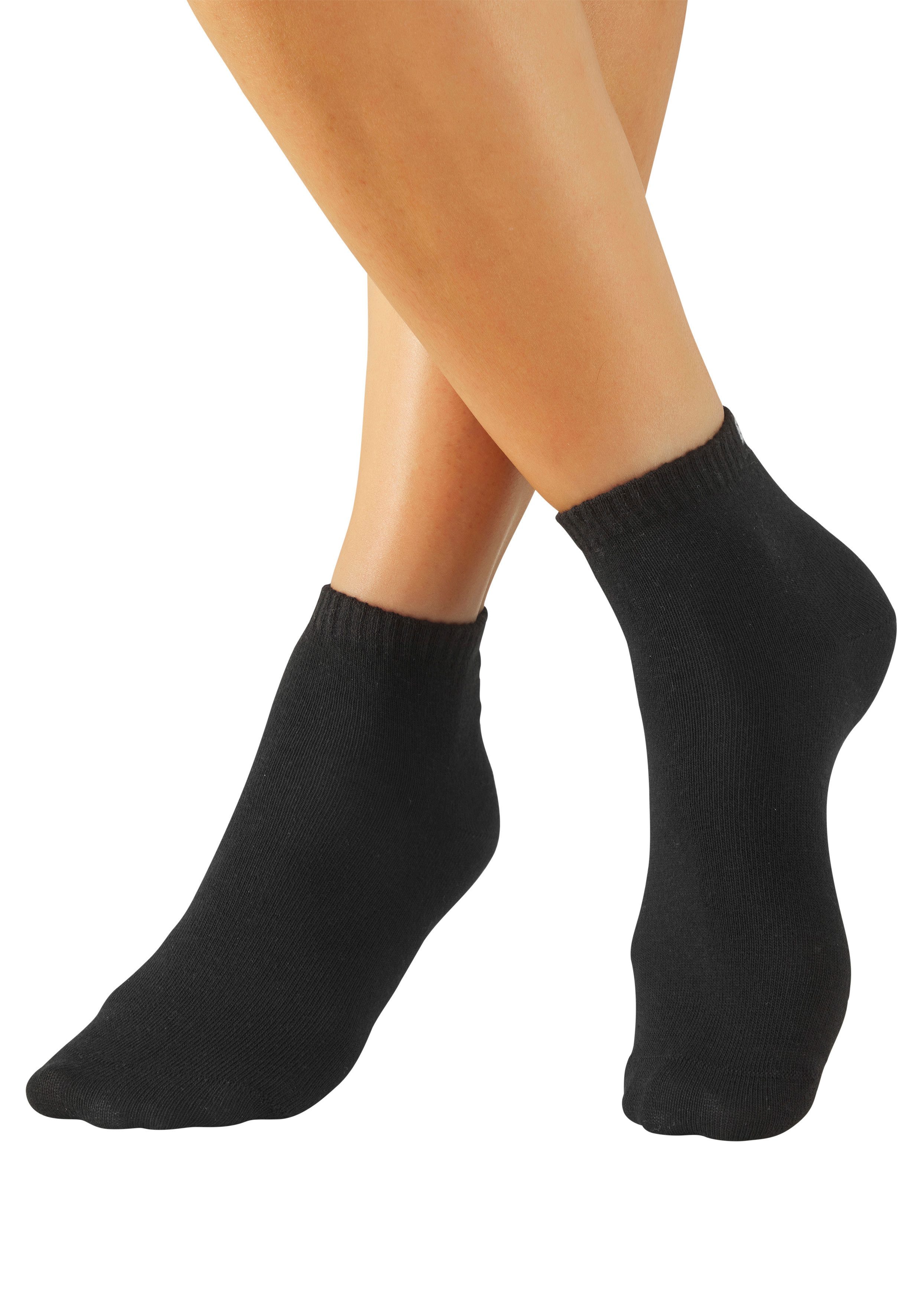 Bench. Kurzsocken für Damen und Herren in Baumwollmischung, für Sport und Freizeit (Packung, 6-Paar, Gr. 35-38 bis 43-46) mit klassischem Logoschriftzug, ohne Frottee