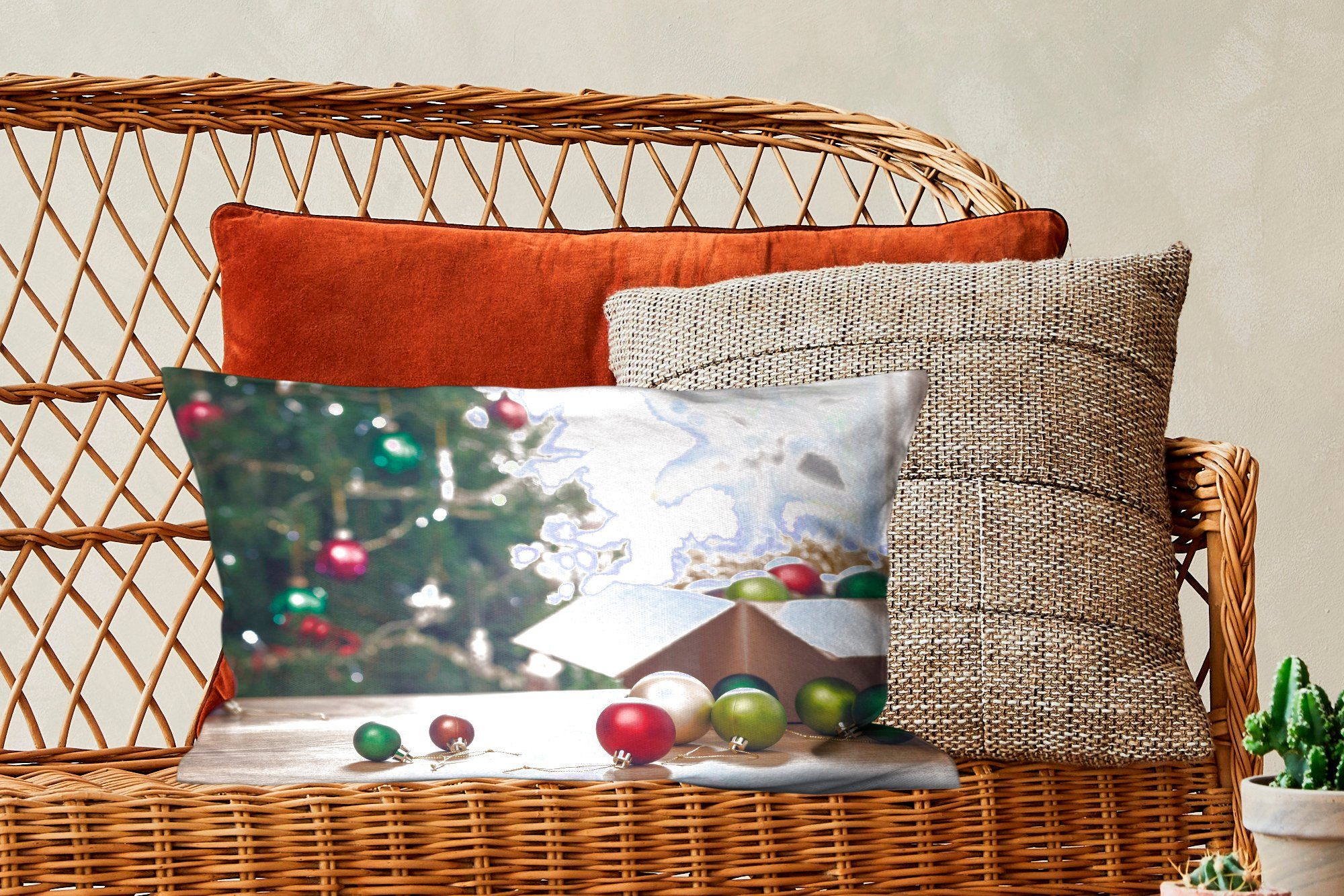 Weihnachtsbaum mit Der Zierkissen, Schlafzimmer Hintergrund, Dekokissen mit Füllung, im MuchoWow Wohzimmer Dekoration, Weihnachtsschmuck Dekokissen einem