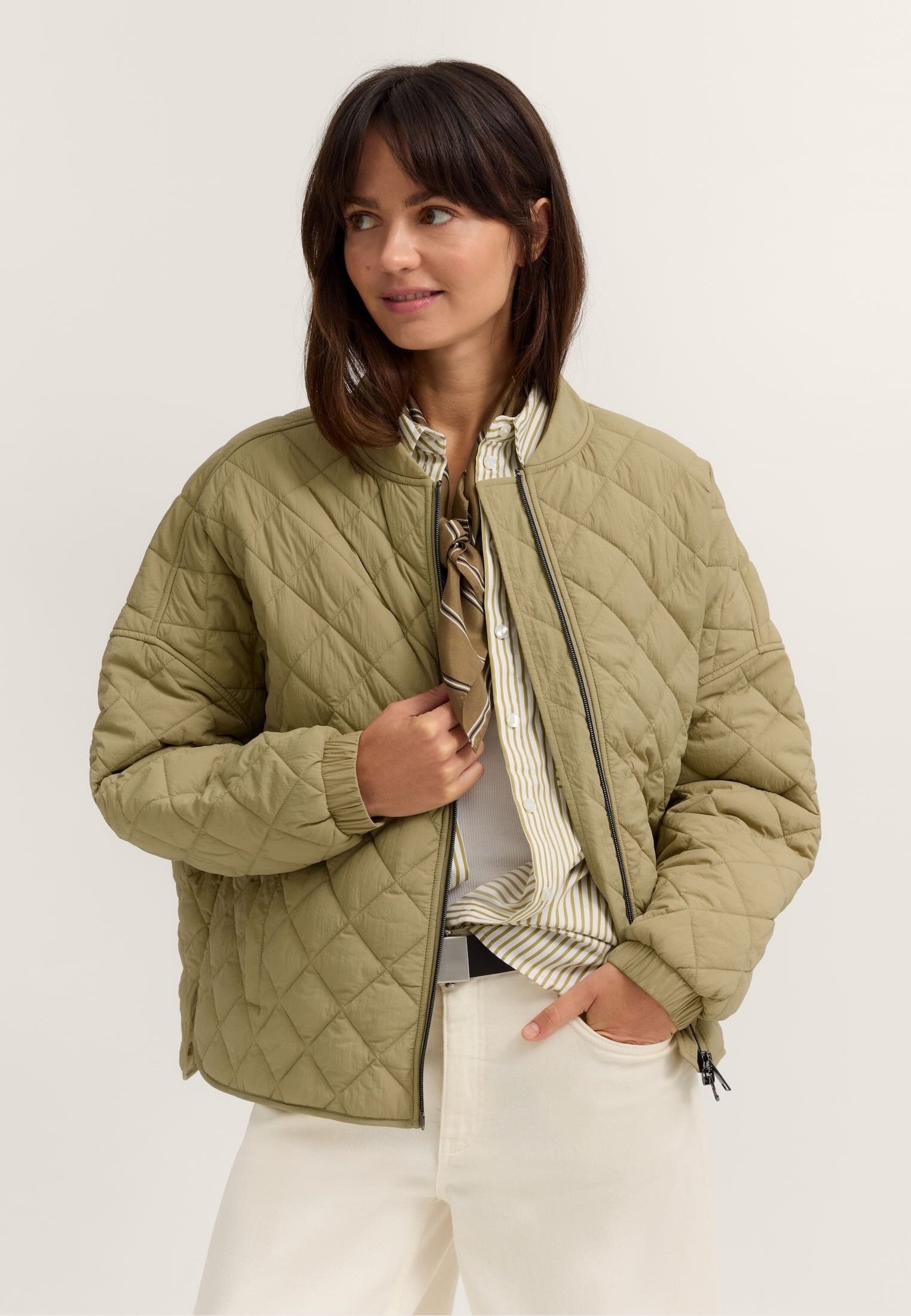 bugatti Bomberjacke LightSeries leicht & daunenfrei