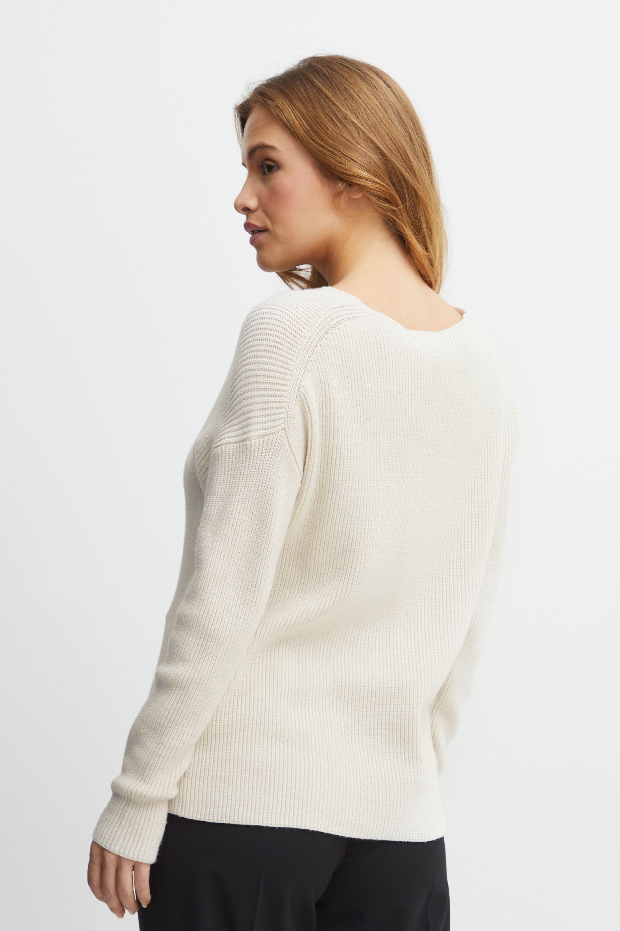 Strickpullover BYMILO VNECK JUMPER - KNIT