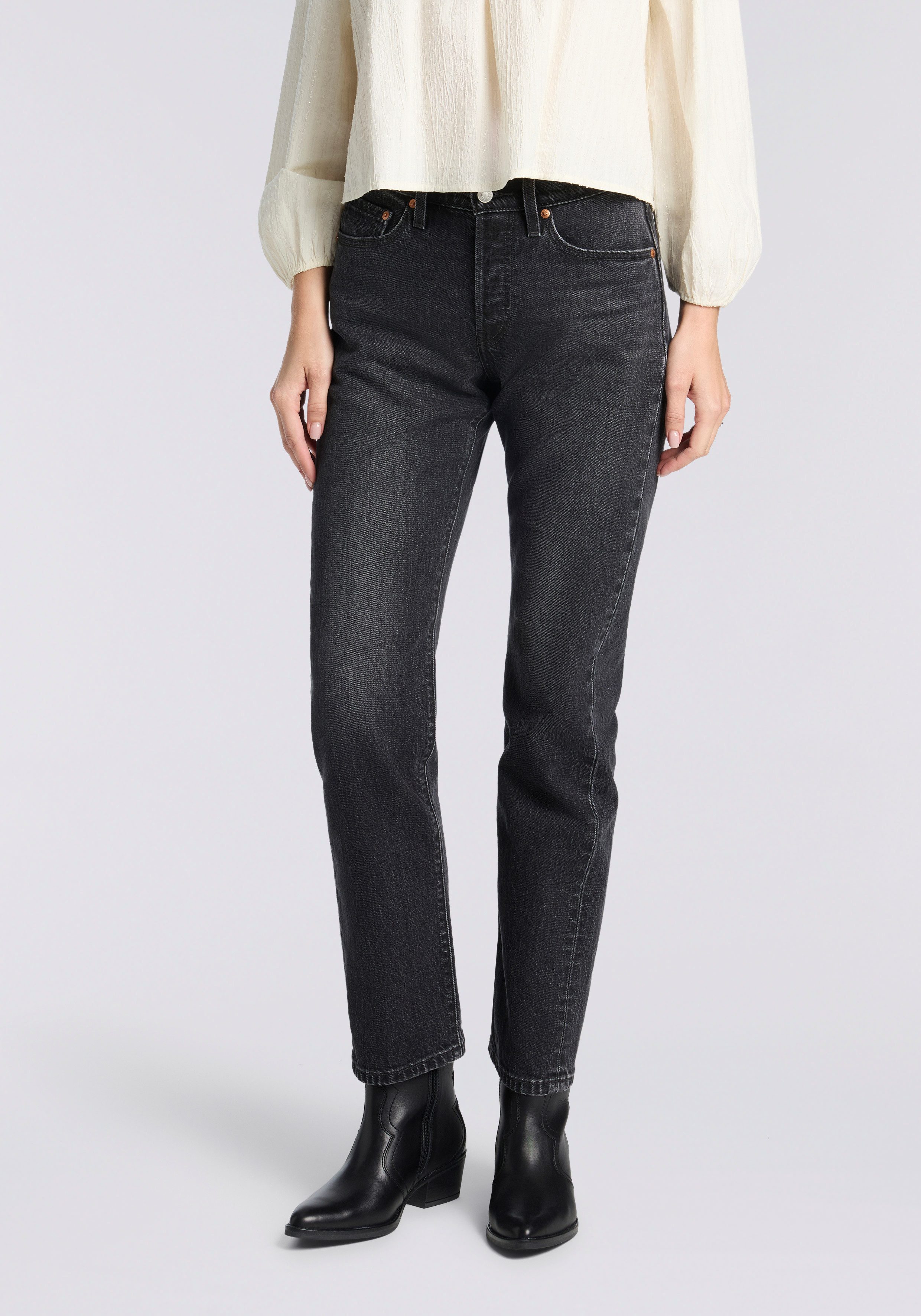 Levi's® Stretch-Jeans LV Jeans 501 CURVE BLACKS Die Passform schmeichelt kurvigen Figuren – Bild 2 von 5
