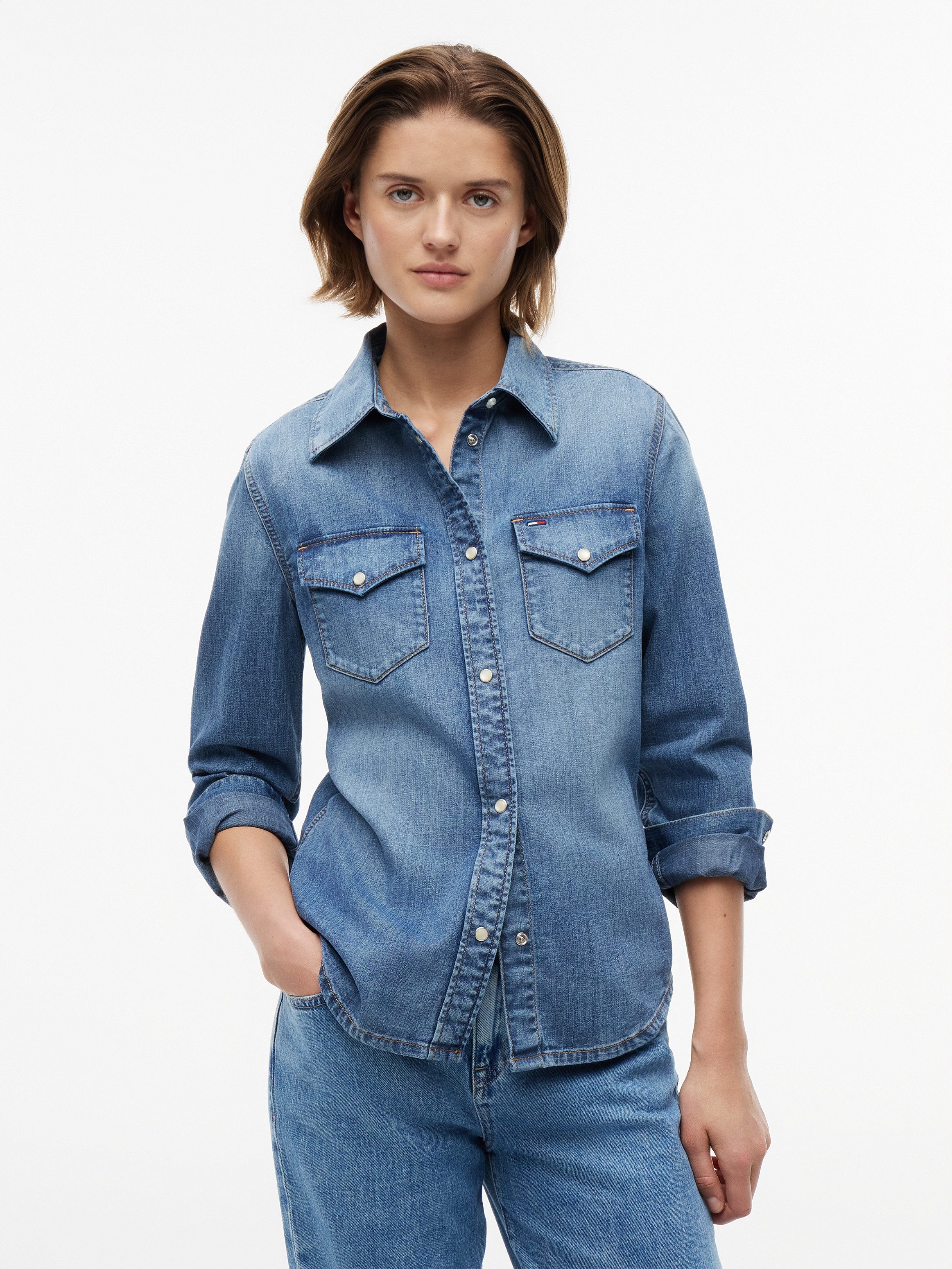 Tommy Jeans Jeansbluse WMN REGULAR SHIRT EXT Baumwolle, regular fit, Brusttaschen