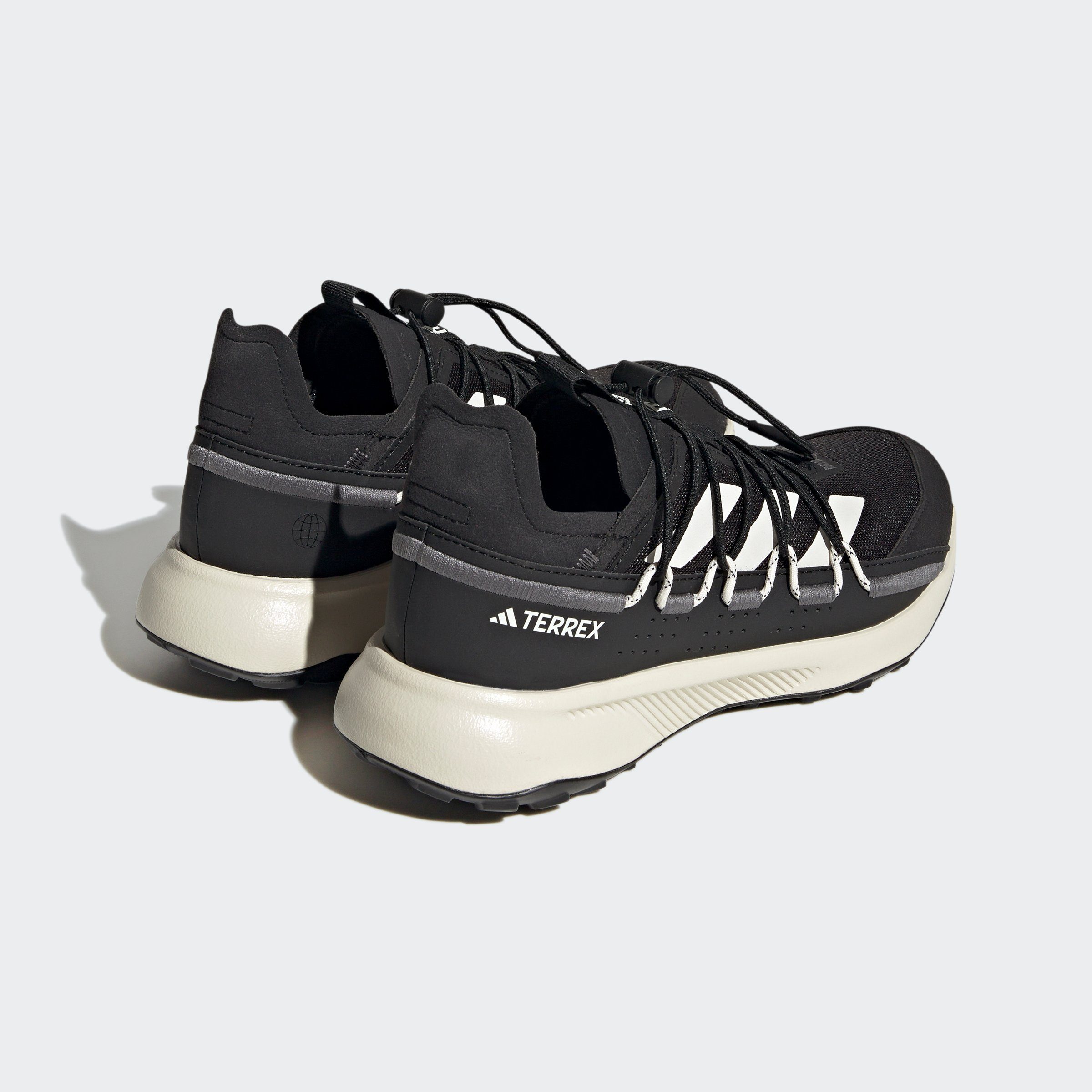 adidas Grey White Core Wanderschuh / Black 21 TRAVEL / TERREX VOYAGER Chalk Five