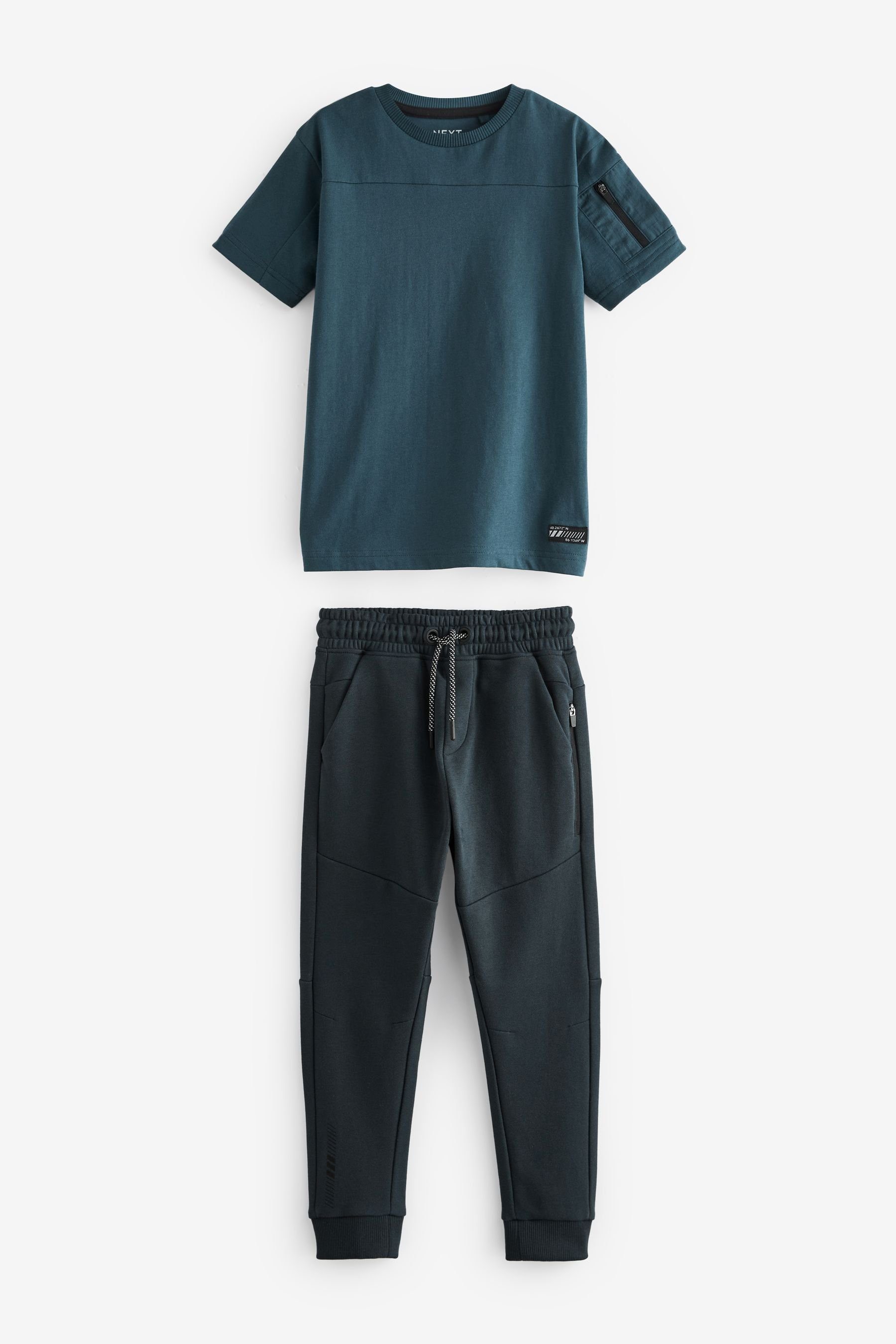 und im Blue Next & Utility-Set T-Shirt (2-tlg) Shirt Jogginghose Hose