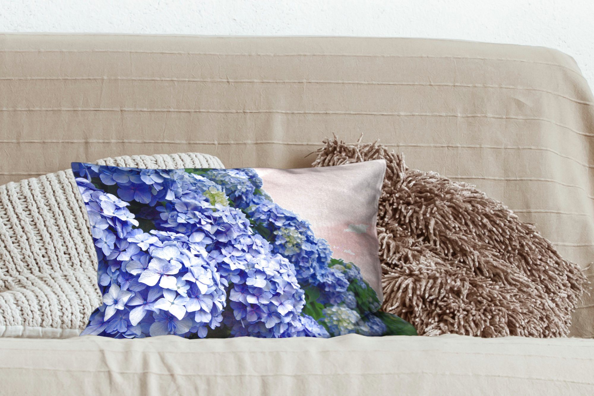 Schlafzimmer Füllung, MuchoWow Dekoration, Zierkissen, mit Dekokissen Dekokissen Wohzimmer Hortensienblüten,