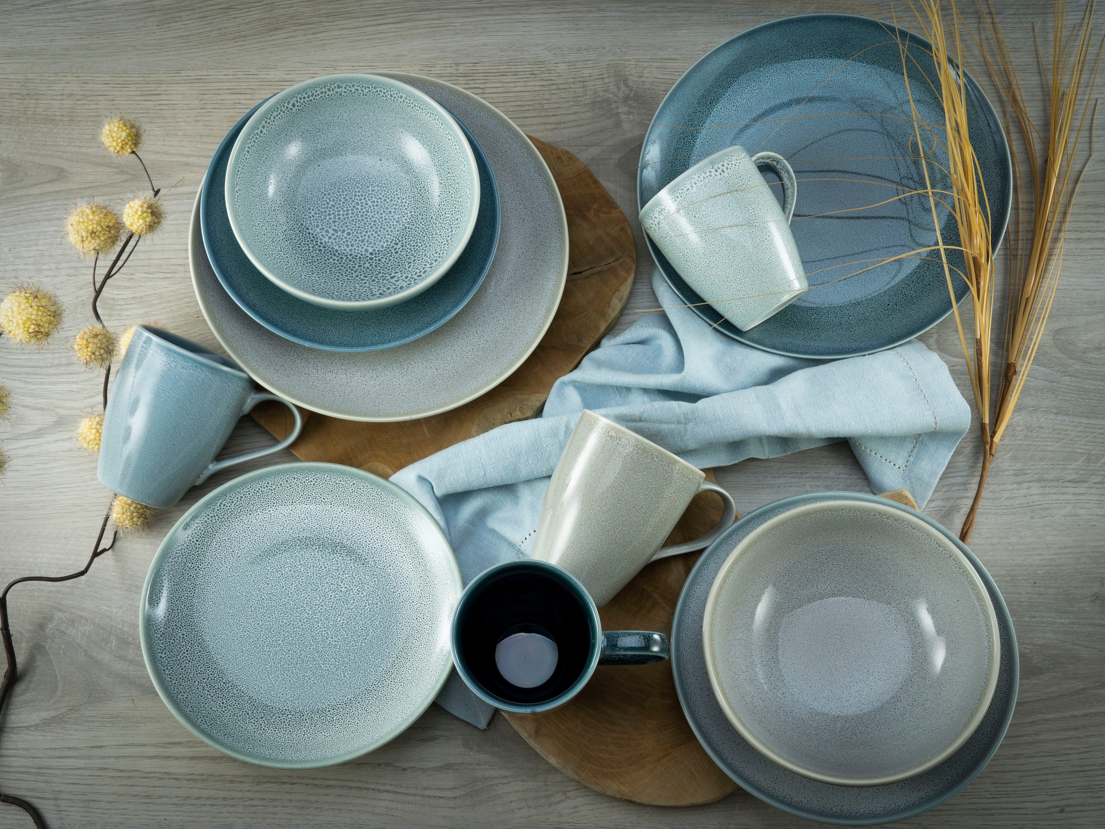 CreaTable Kombiservice Geschirr-Set Reactive (16-tlg), 4 Personen, Steinzeug, Service, Jedes Stück ist ein Unikat, 16 Teile, für 4 Personen