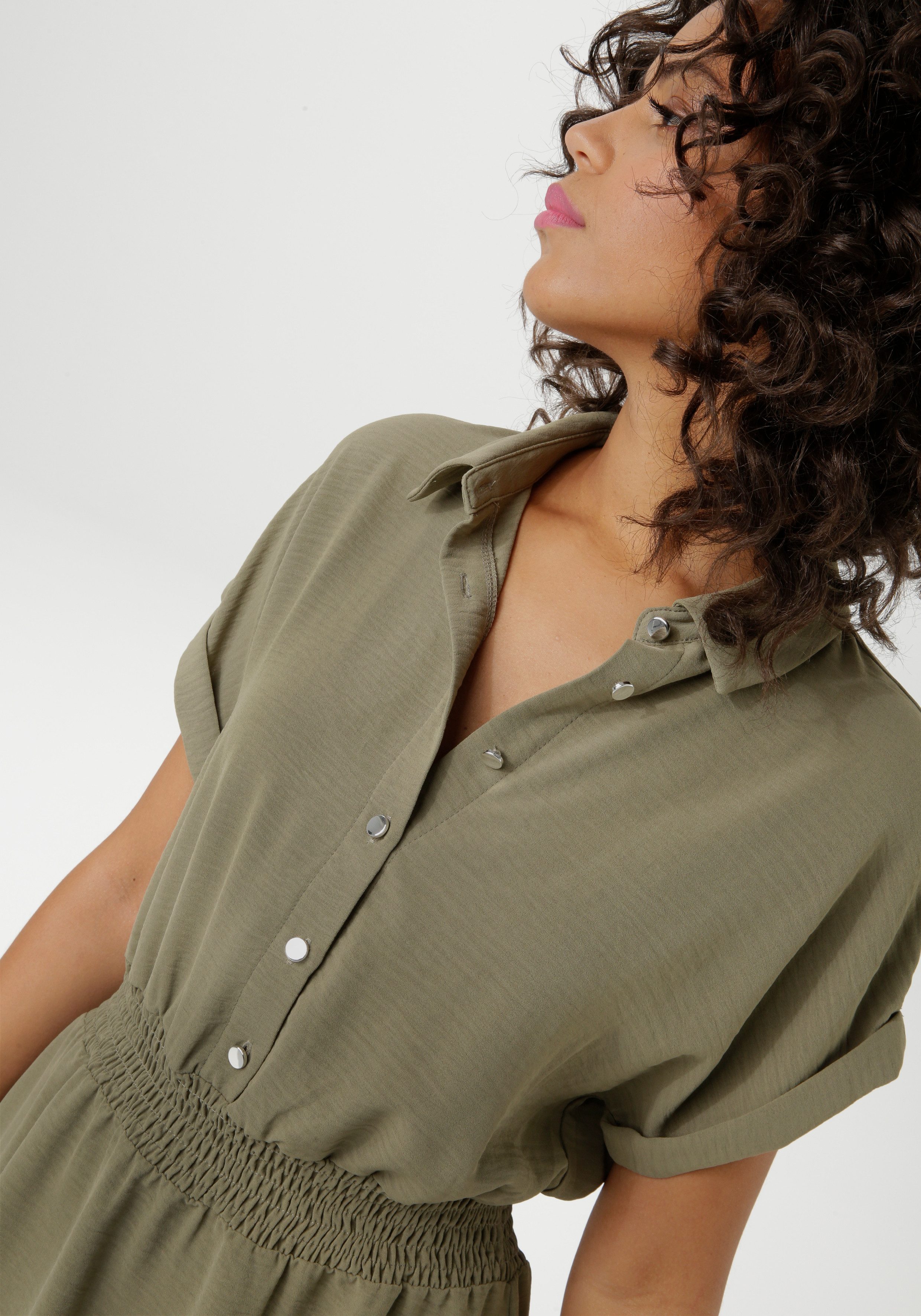 Aniston CASUAL Sommerkleid mit Smokbündchen in der Taille