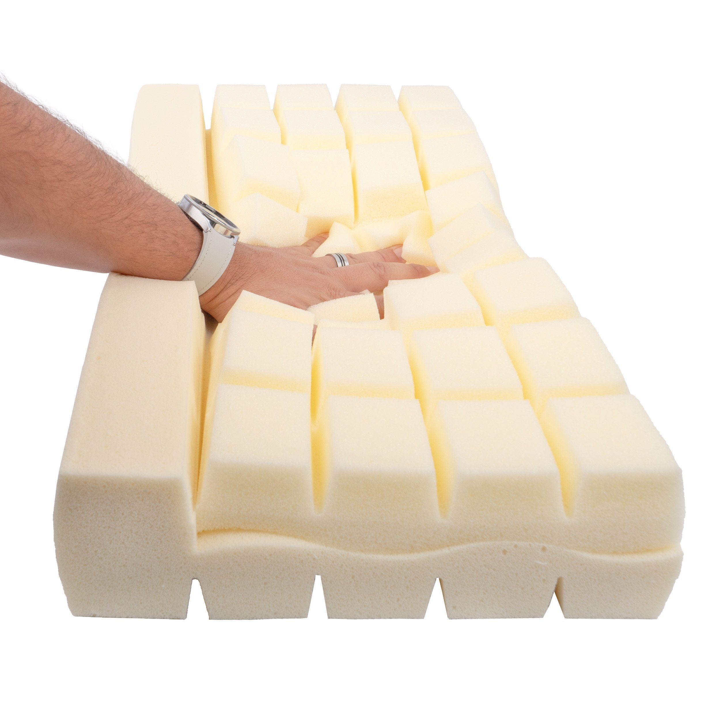 Traumschloss Nackenstützkissen Premium Plus, Füllung: Viscoschaumkern, Bezug: 100% Polyester, Rückenschläfer, Seitenschläfer, Bauchschläfer, supersoft Ohrenweichzone mit aufwendigem 3D Würfelschnitt (RG50)