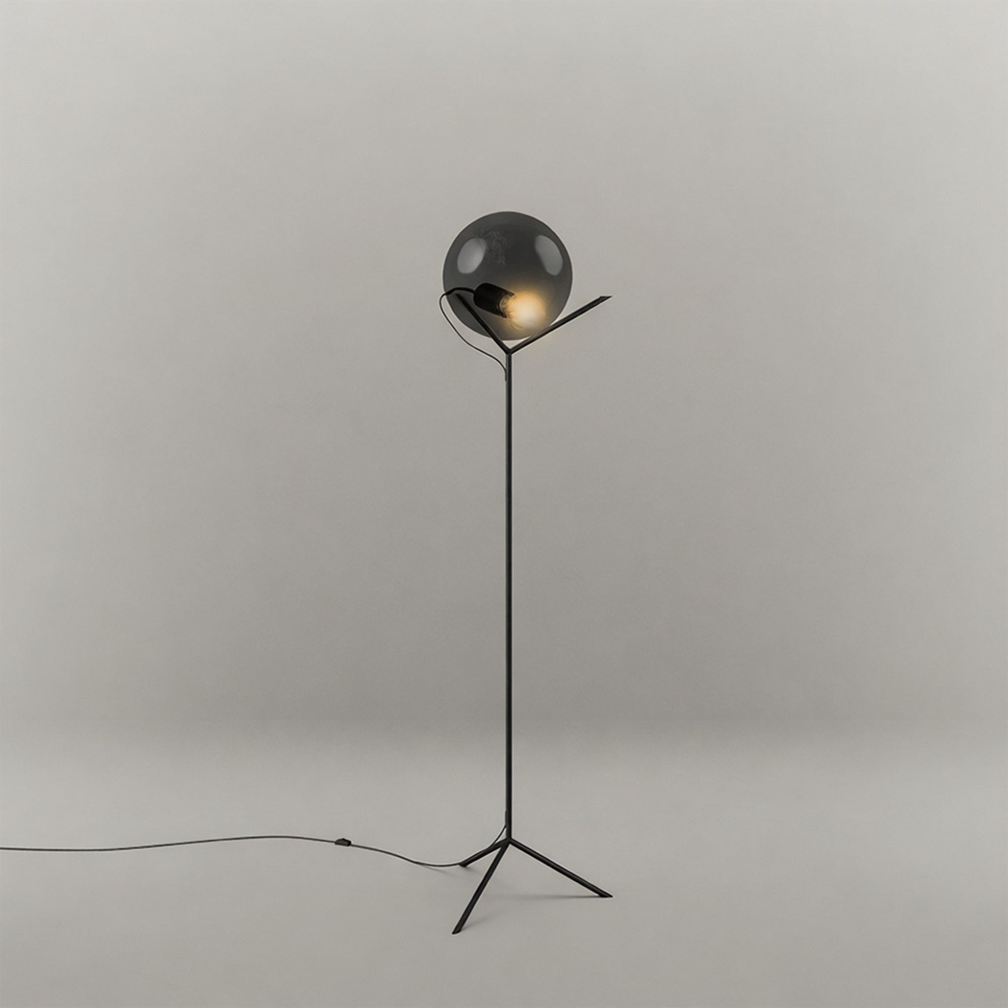 s.luce Stehlampe Stehleuchte Orb Poseidon mit Glaskugel 175cm Rauch