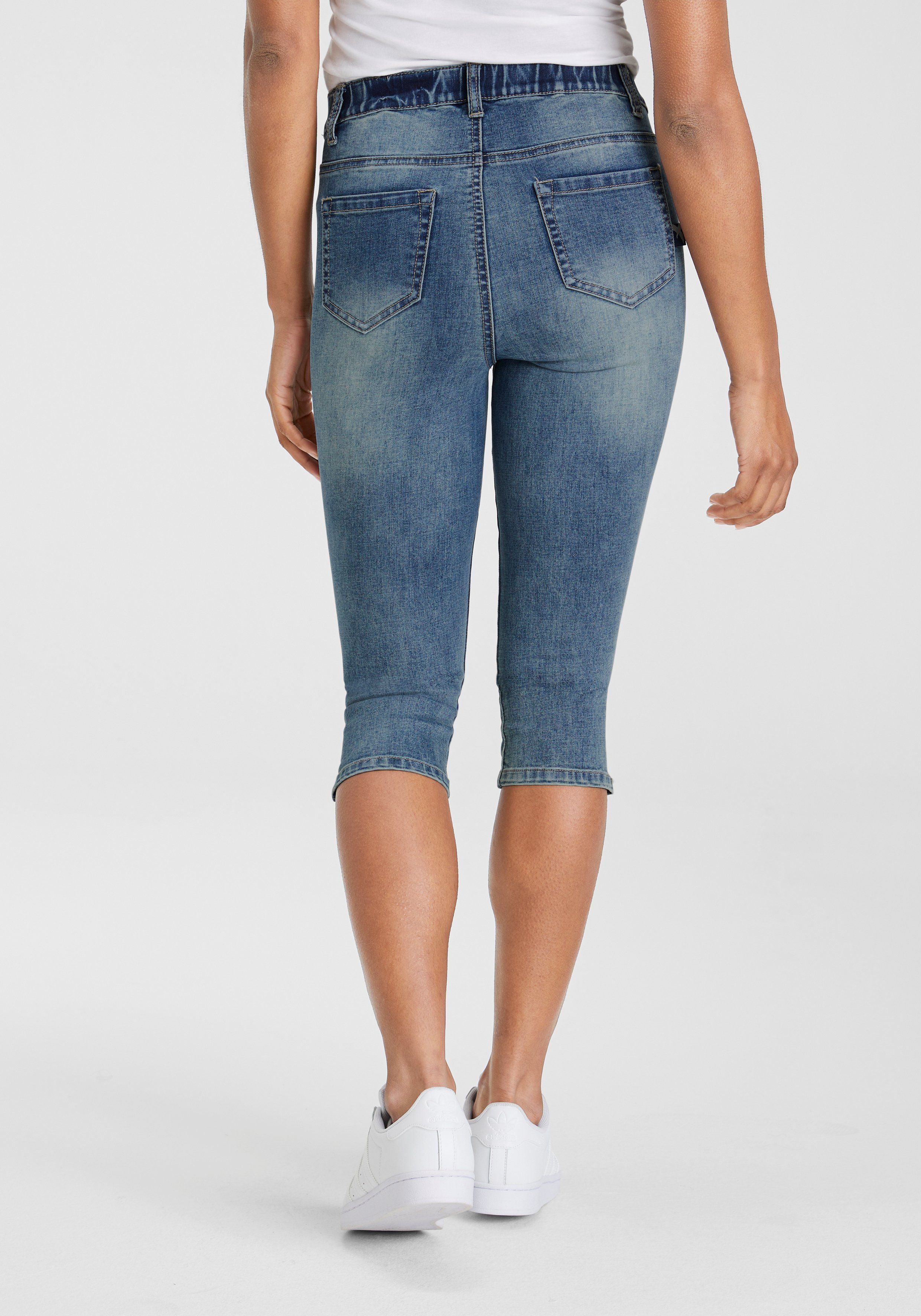 Arizona Caprijeans Ultra-Stretch extra-eng geschnittene Beinform, hoher Bun günstig online kaufen