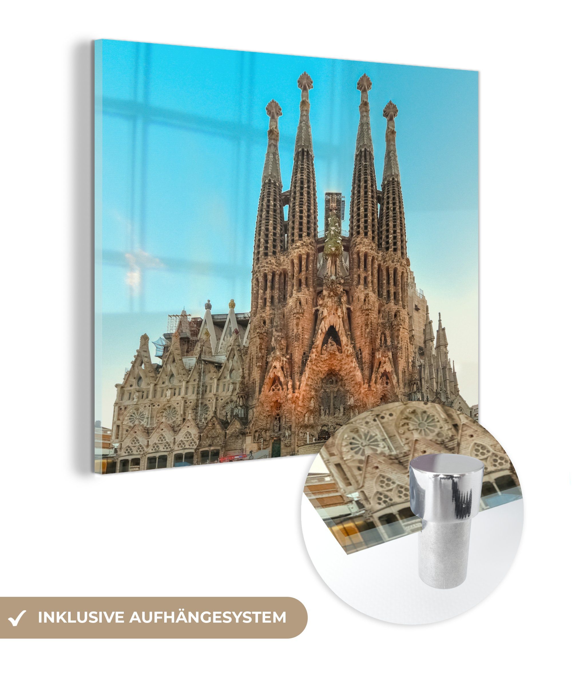 MuchoWow Acrylglasbild Sagrada Familia unter blauem Himmel in Spanien, (1 St), Glasbilder - Bilder auf Glas Wandbild - Foto auf Glas - Wanddekoration