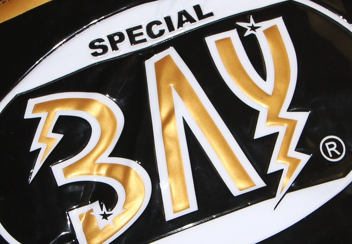 BAY-Sports Sporttasche Let´s Fight Trainingstasche Sport groß Boxen Kampfsport Kickboxen MMA (Nylon wasserabweisend, Gold Emblem), 80 cm, 100 Liter, Präge Logo Embossed, XXL, Muay Thai, Fighting Wear