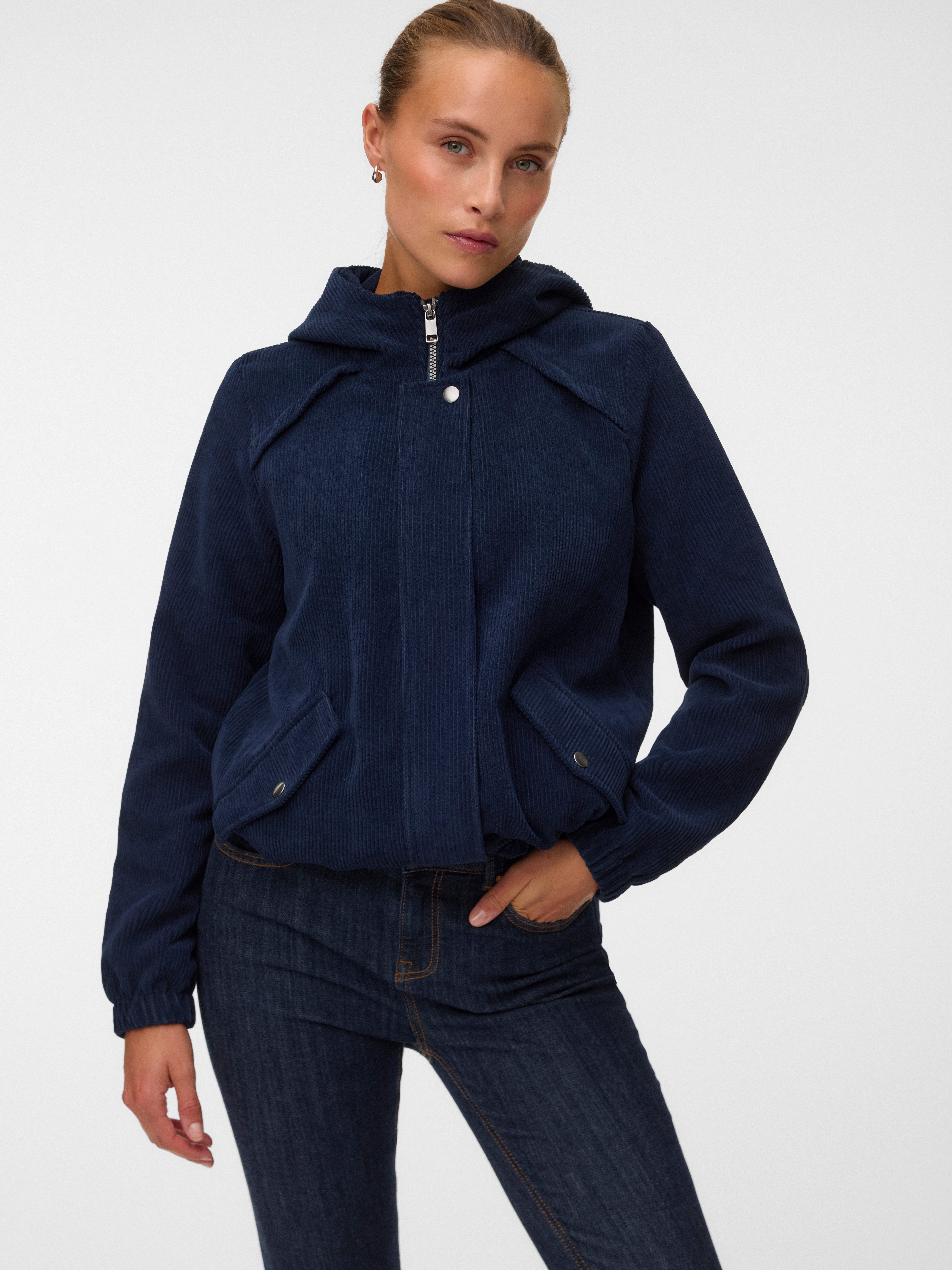 Vero Moda Parka VMDEBRAZOA SHORT PARKA NOOS Kunstfaser, mit Kapuze