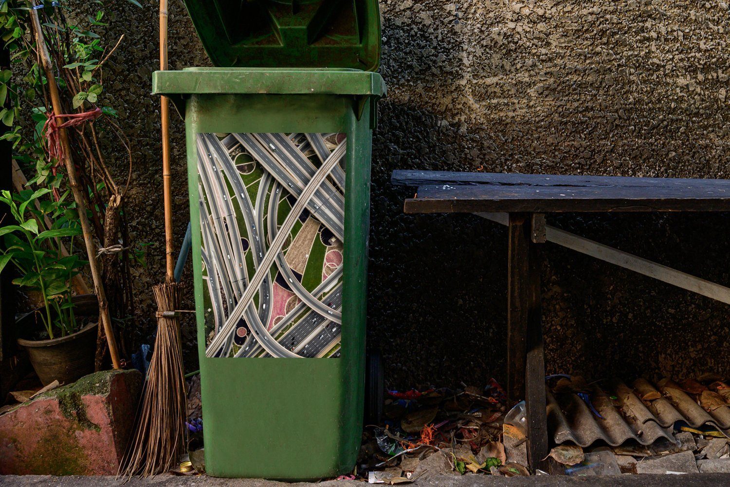Mülleimer-aufkleber, Dubais MuchoWow Wandsticker Abfalbehälter der Straßen St), Mülltonne, (1 aus Container, Sticker, Vogelperspektive