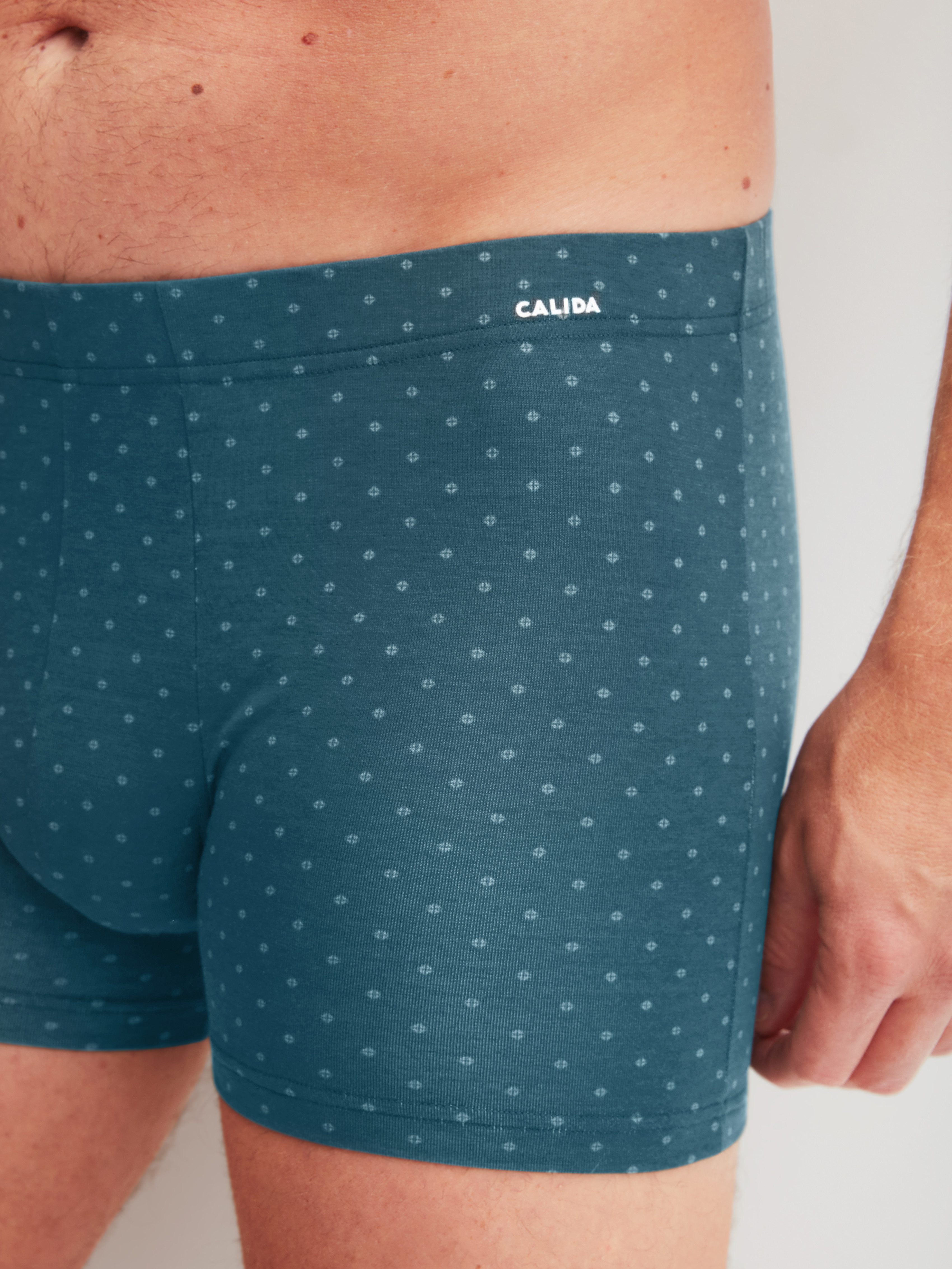 CALIDA Boxershorts Cotton Code Design breiter Bund, gemustert, eng, bequem, mit Logodruck, Baumwollmix
