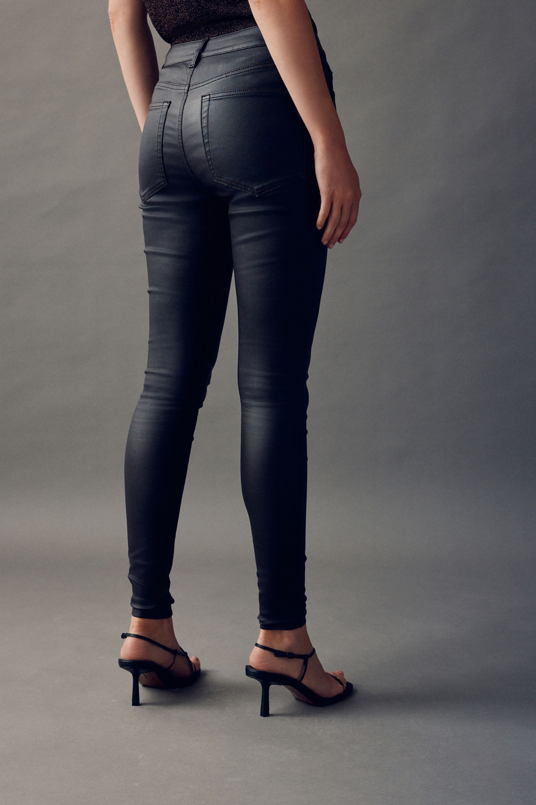 Next Skinny-fit-Jeans Beschichtete Denim Skinny Jeans (1-tlg)