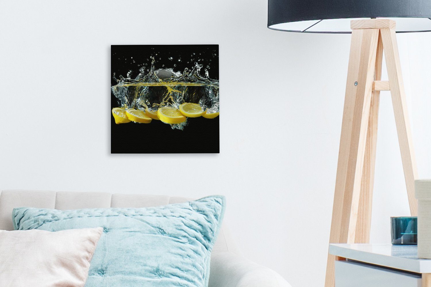 OneMillionCanvasses® Leinwandbild Zitrone - Frucht - Gelb - Stilleben - Wasser, Fotodruck (1 St), Wandbilder für Esszimmer, Wanddeko Bilder Küche, 20x20 cm