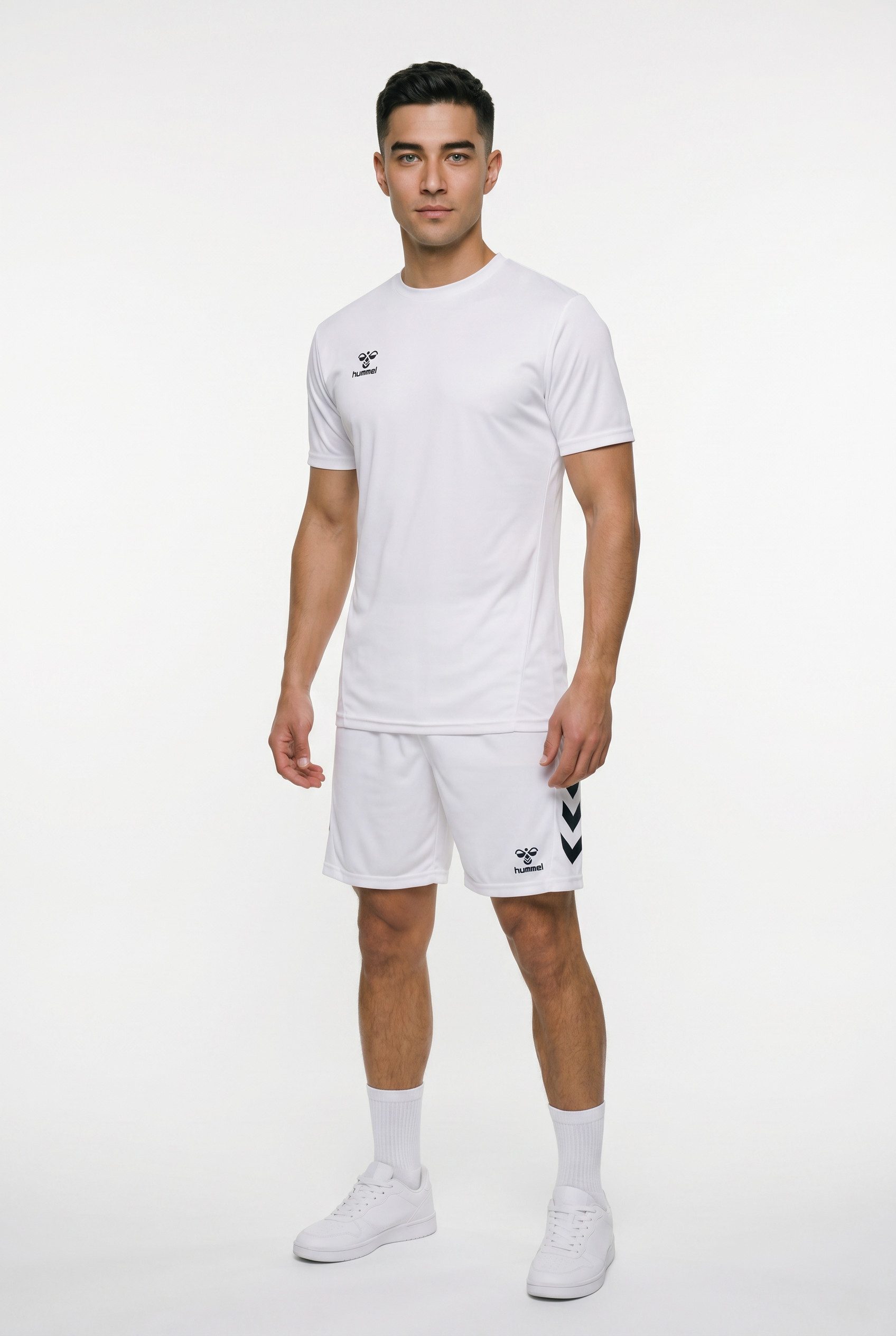 hummel Sportanzug HMLLOGO SET (Spar-Set, 2-tlg), 2-teiliges Set aus Shorts und T-Shirt, mit elastischem Bund