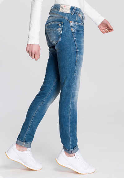 Herrlicher Slim-fit-Jeans »PIPER SLIM« mit figurstreckendem Beinverlauf