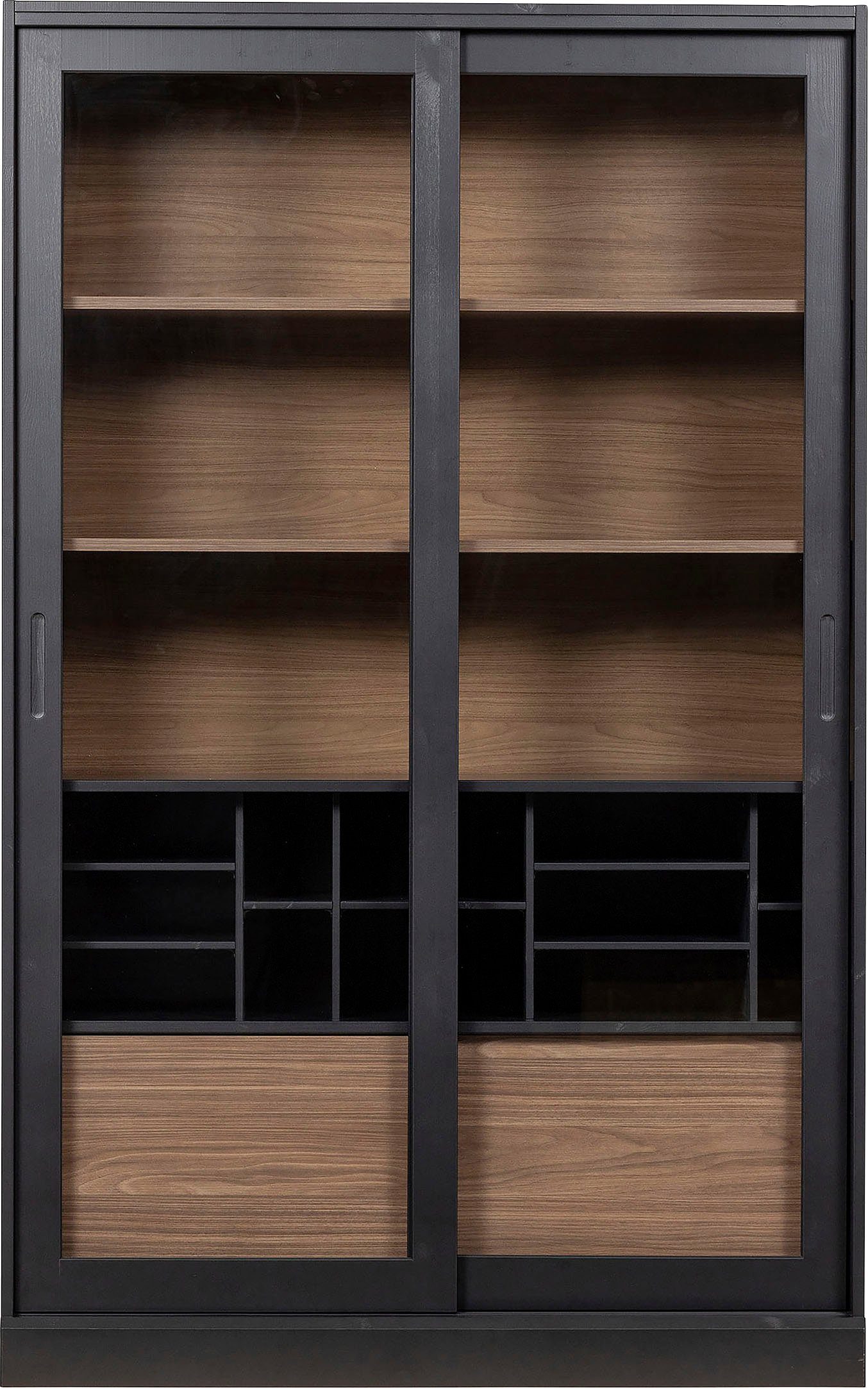 WOOOD Vitrine James mit FSC® Massivkiefer und Glasdekor-Türen B125 x T47 x H200 cm Tragkraft 15 kg pro Einlegeboden, MDF-Rückwand mit Nussbaumoptik