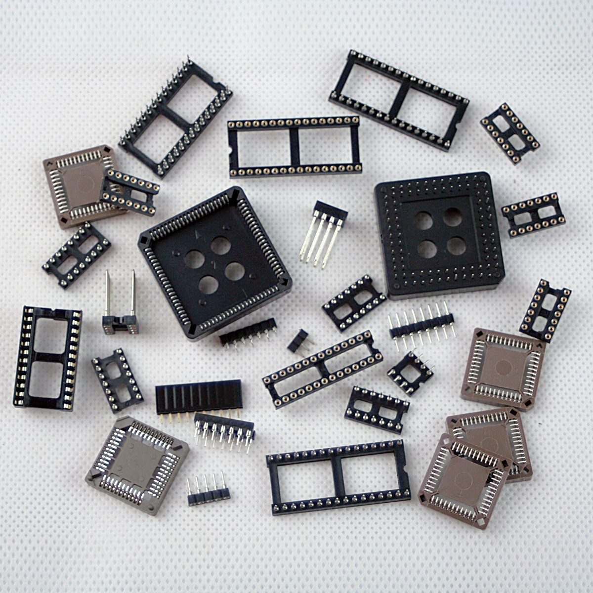 Kemo Modellbausatz Sortiment IC-Fassungen ca. 30 Stück, Fassung ICs