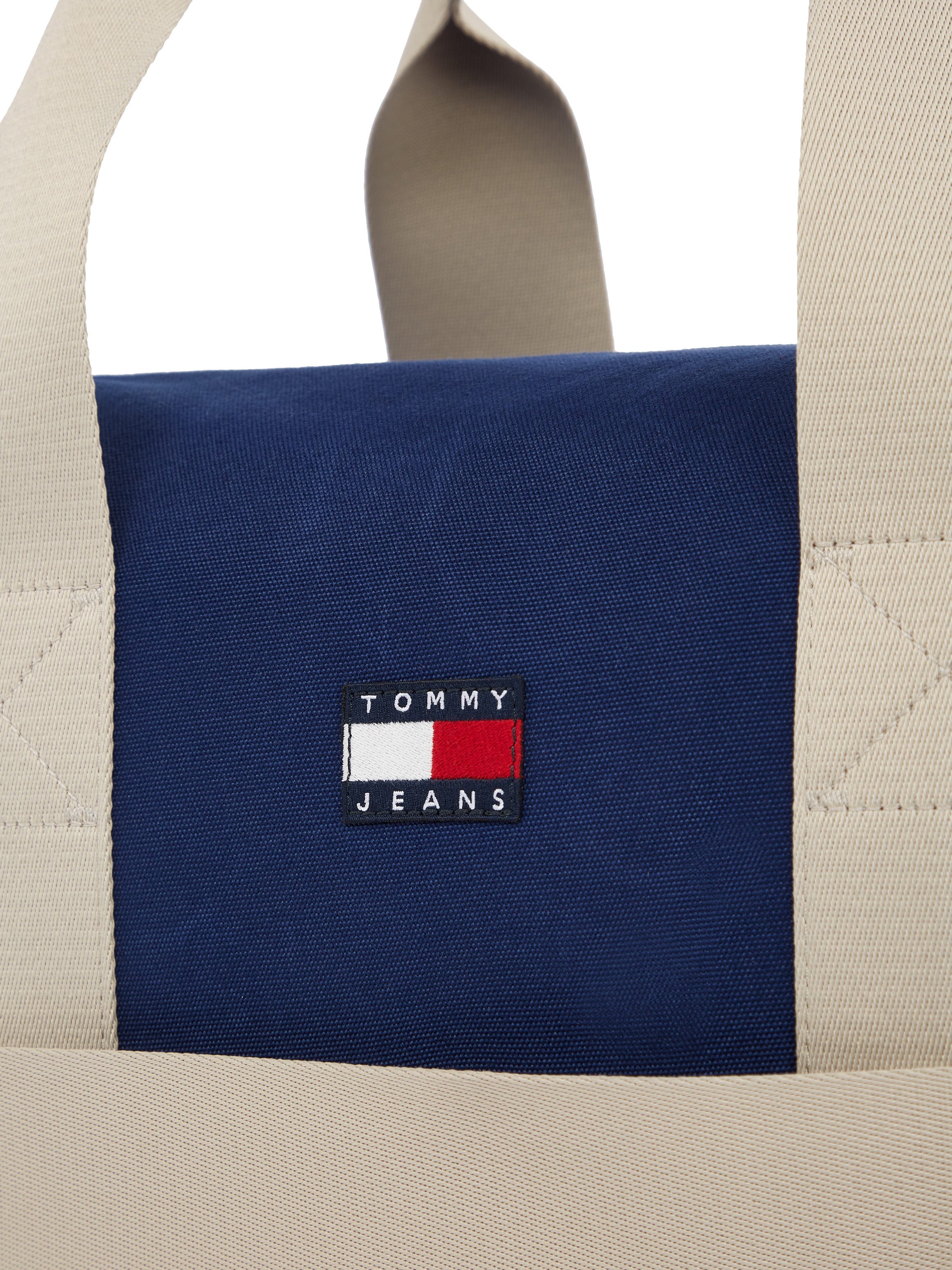 Tommy Jeans Weekender TJM RETRO COOL DUFFLE, Unisex Umhängetasche, Henkeltasche, Schultertasche mit Kontrastbesatz
