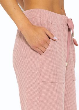 SASSYCLASSY Stoffhose Casual Pants in Waffelpiqué Lässige Stoffhose mit Struktur und Taschen