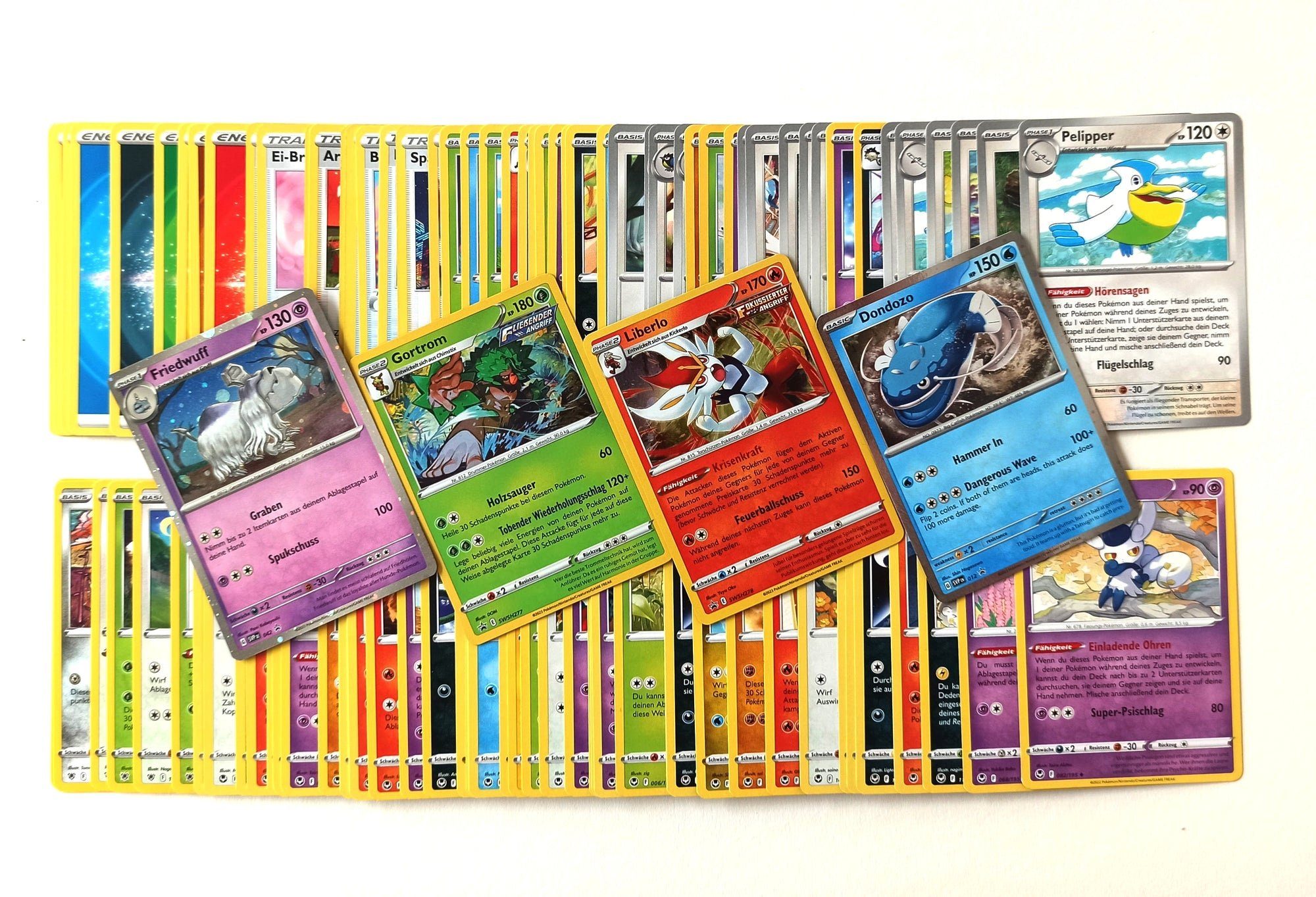 The Pokémon Company International Sammelkarte 100 Pokémon-Karten - Deutsch - zufällig Sortiert und gemischt + 4 Holo