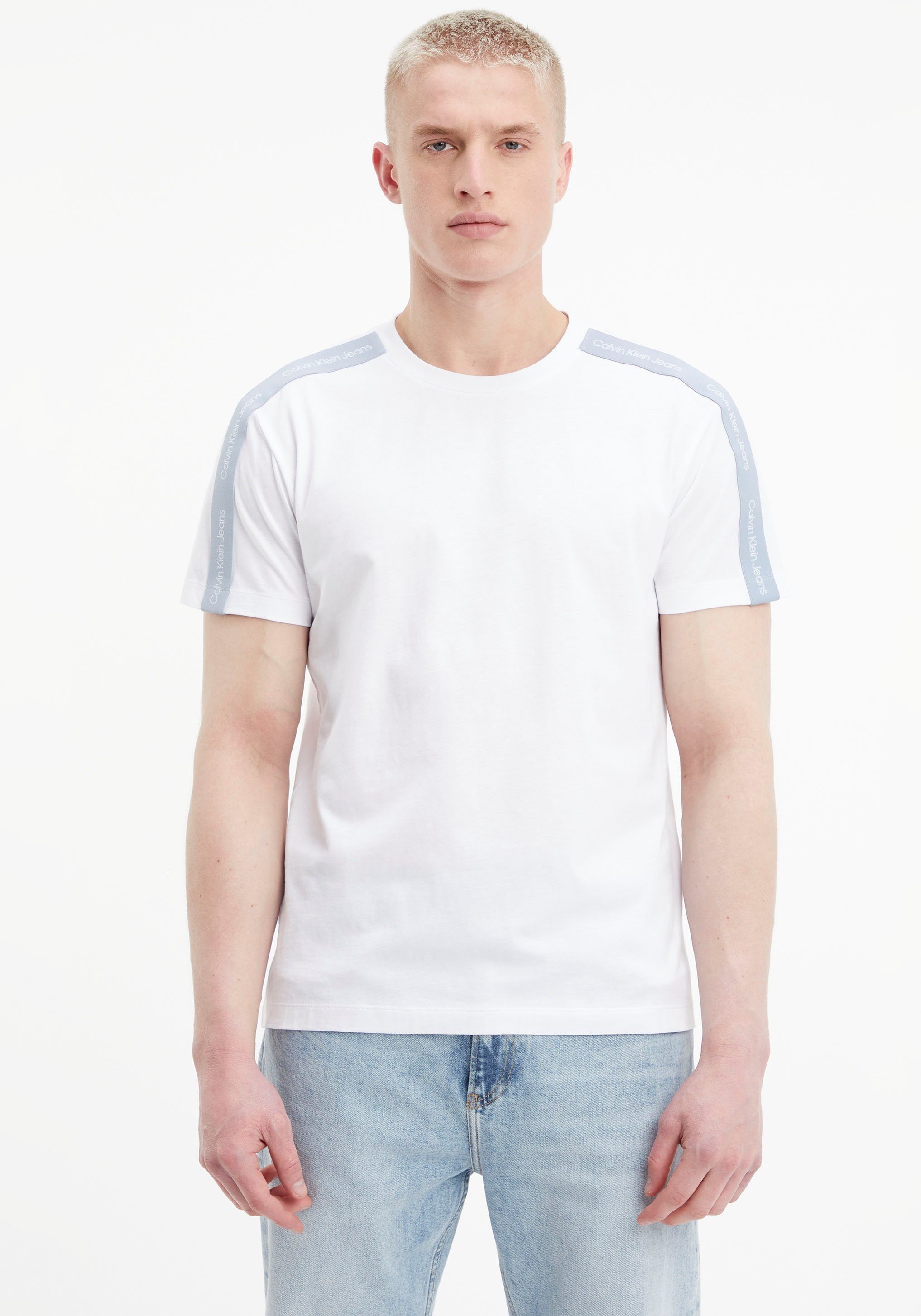 TEE, Klein TAPE Markentape der CONTRAST Schulter SHOULDER auf Jeans Calvin T-Shirt