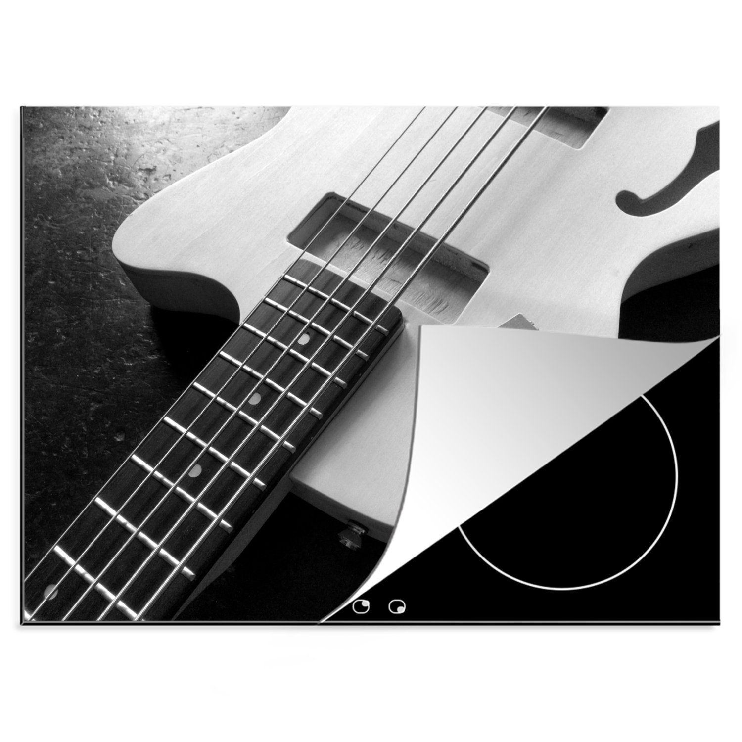 MuchoWow Herdblende-/Abdeckplatte Eine halbakustische fünfsaitige Bassgitarre - schwarz und weiß, Vinyl, (1 tlg), 70x52 cm, Mobile Arbeitsfläche nutzbar, Ceranfeldabdeckung
