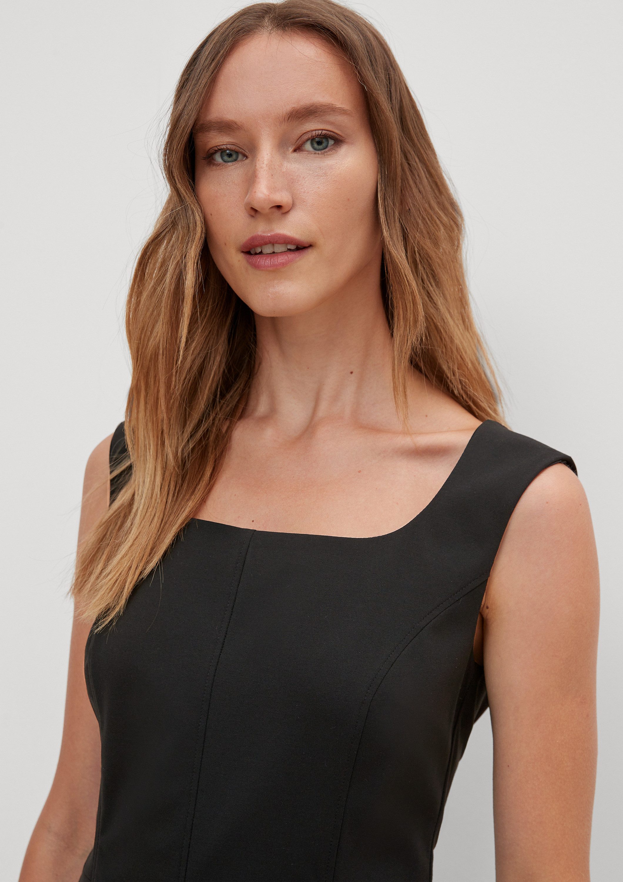 comma Minikleid Kleid Etuikleid aus Viskosestretch