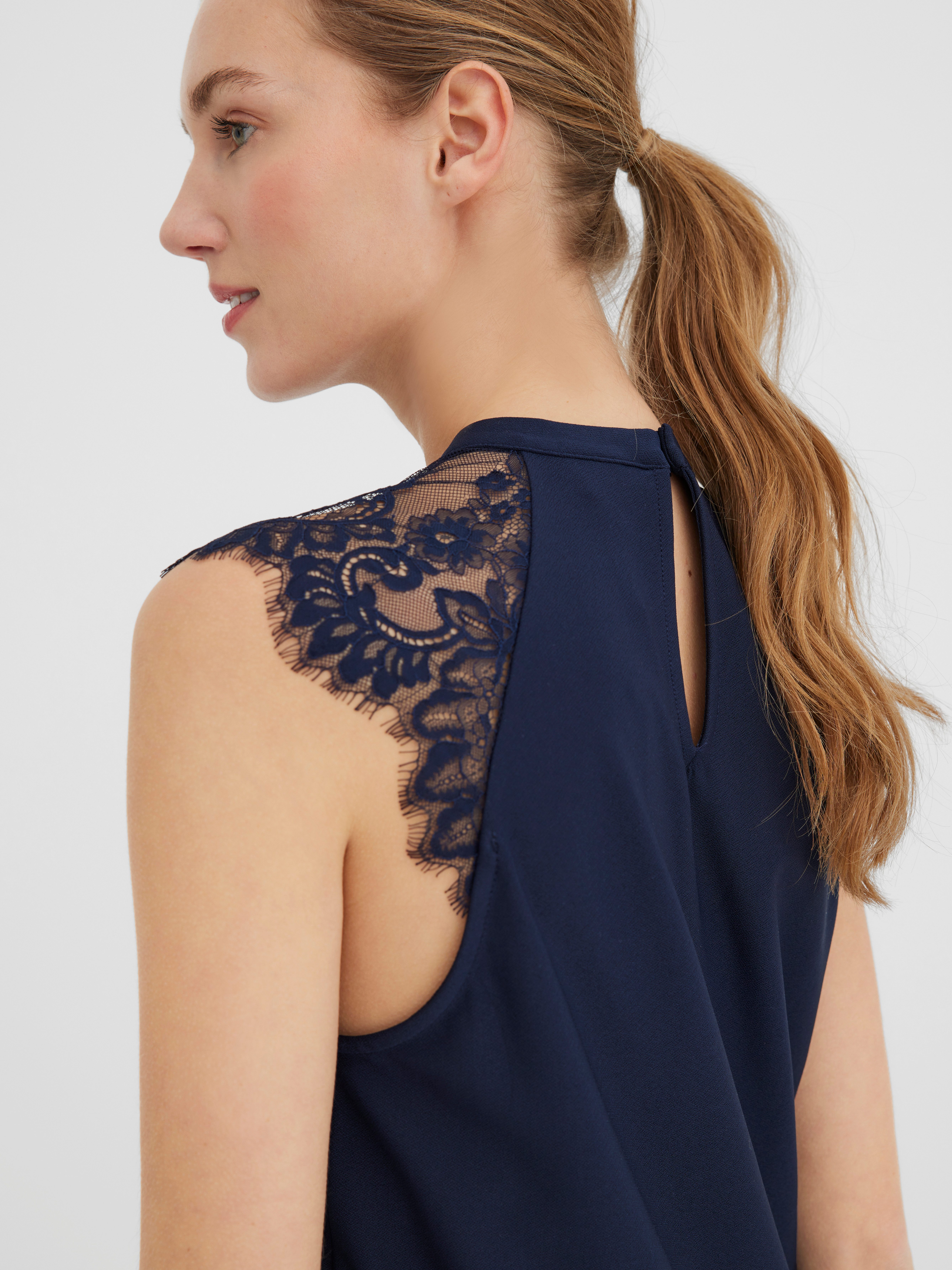 Vero Moda Spitzentop VMMILLA SL LACE TEE Materialmix, regular fit