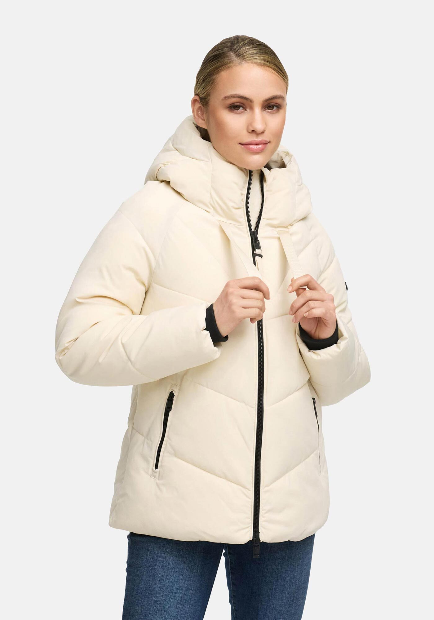 Marikoo Winterjacke Kwamee Schräg gesteppte Winterjacke mit fester Kapuze