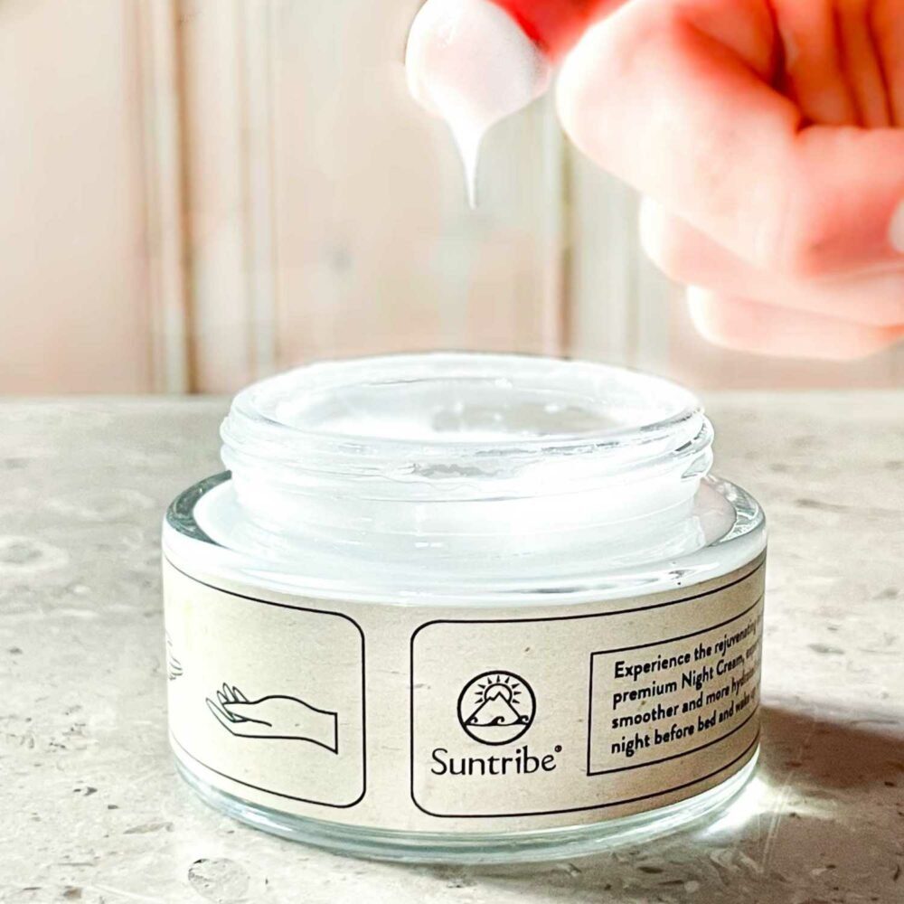 Suntribe Nachtcreme Mineralisch BIO mit Hyaluronsäure, Retinol & Niacinamid 1 Glastiegel 50 ml, verjüngend & feuchtigkeitspendend