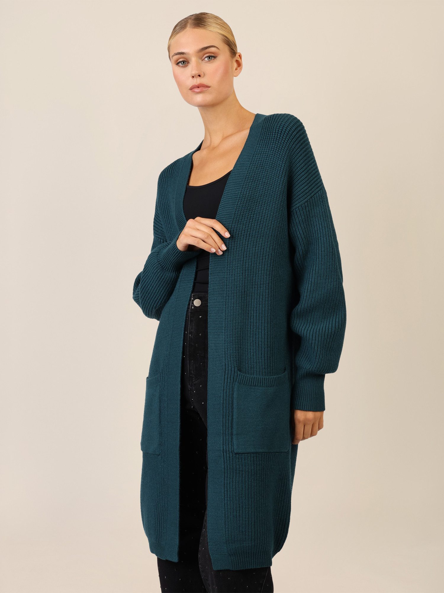 Apart Strickjacke mit aufgesetzten Taschen günstig online kaufen