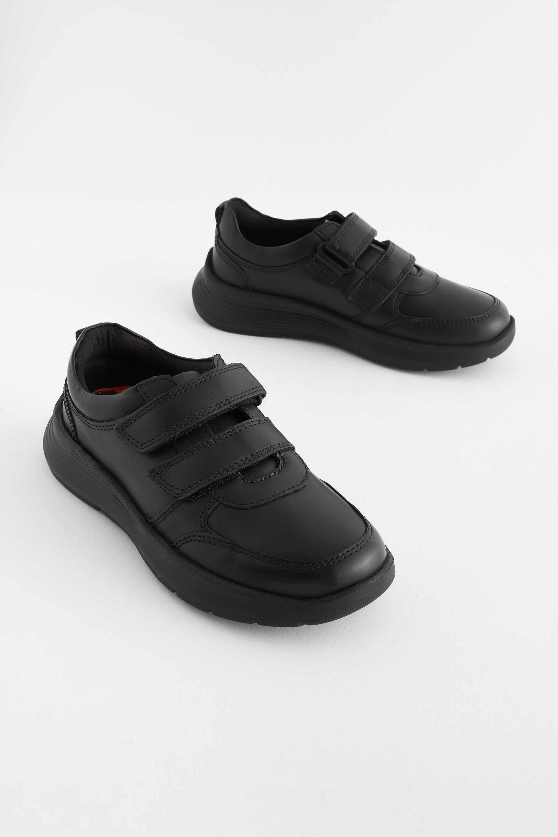 Next Lederschuhe mit 2 Klettverschlussriemen Klettschuh (1-tlg)