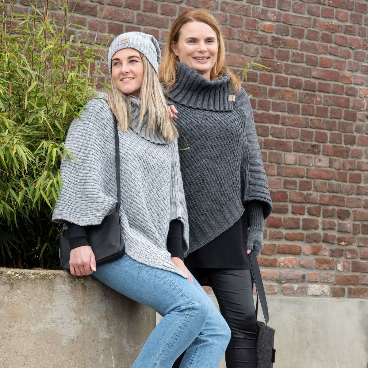 Knit Factory Strickponcho Nicky Ponchos One günstig online kaufen