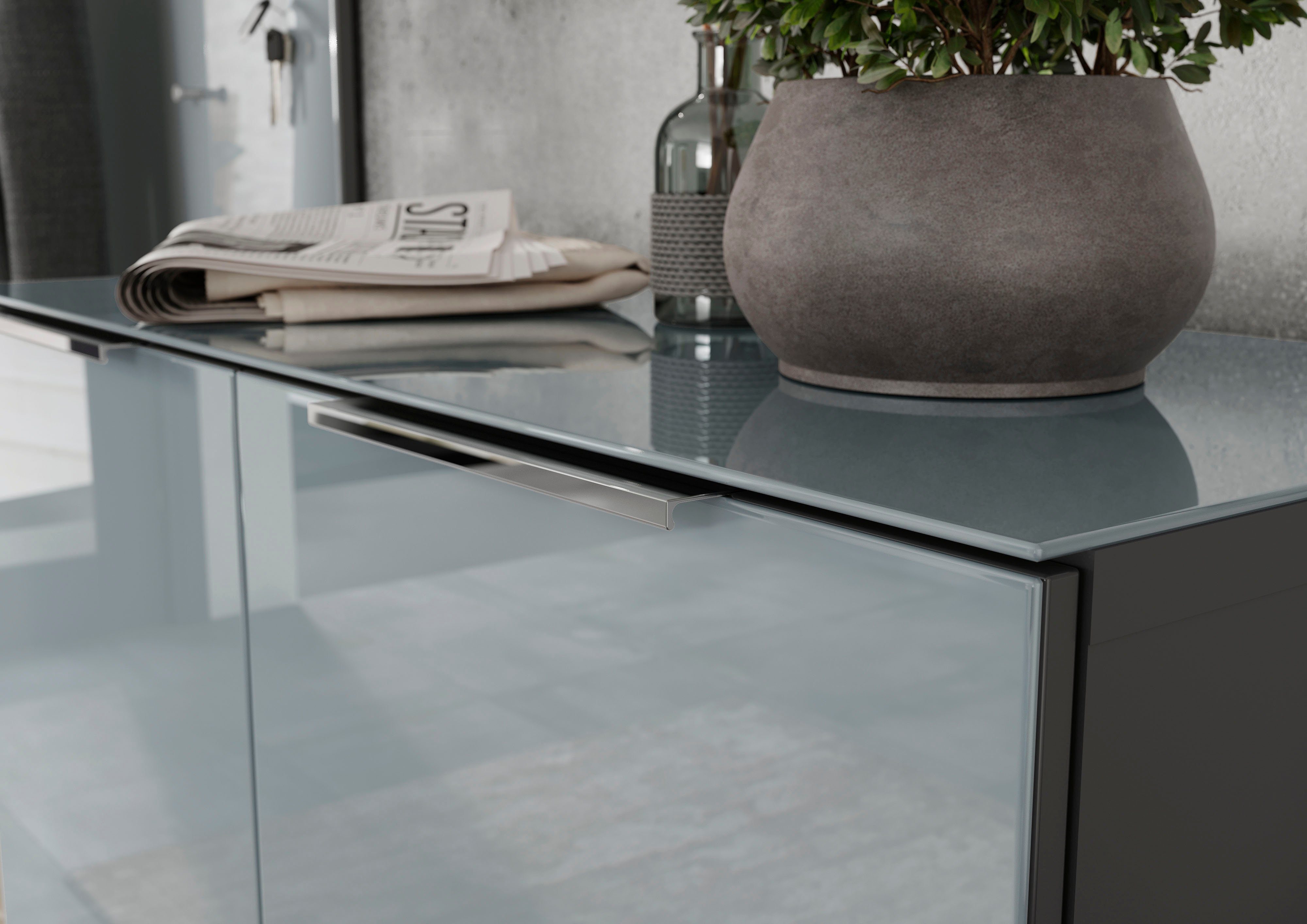 GERMANIA Garderobenschrank Oakland mit Glasfront Breite: 59cm, Türdämpfung,verstellb. Böden, Metallgriffe aus Chrom – Bild 5 von 5
